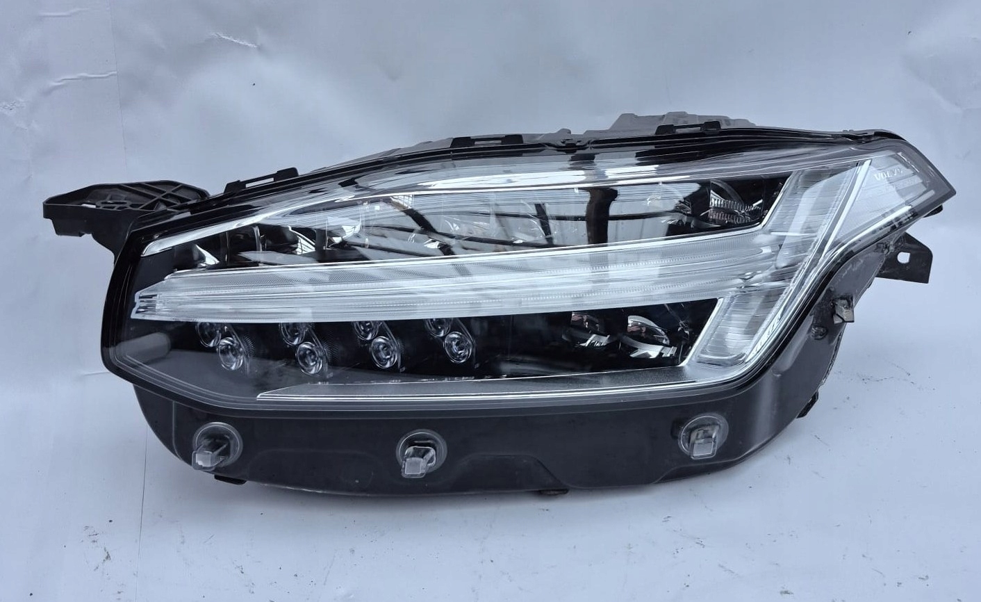 VOLVO XC90 II LIFT 19- light left front front FULL LED 32228296