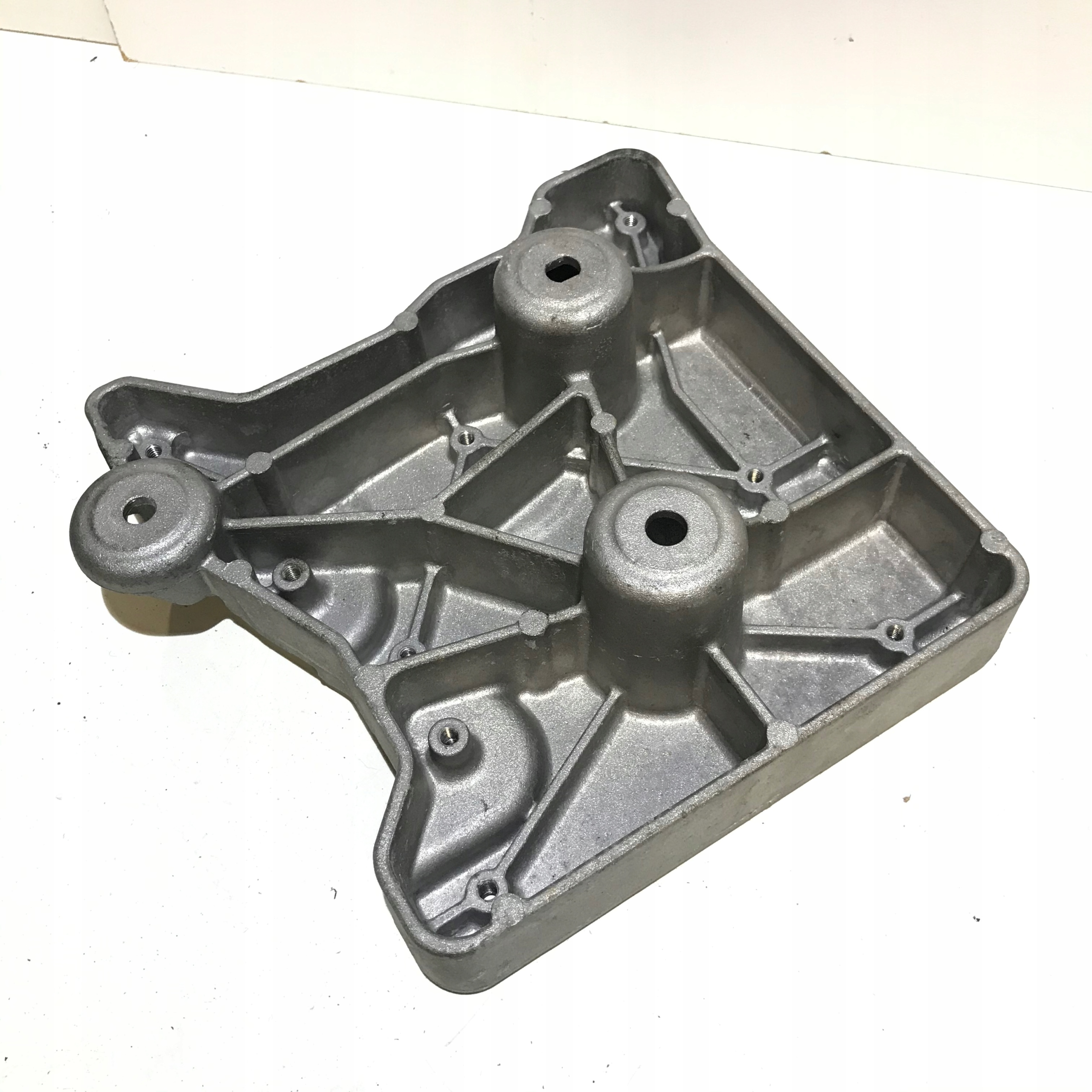 RENAULT KADJAR SUPPORTO SUPPORTO PER BATTERIA 648664EF0A