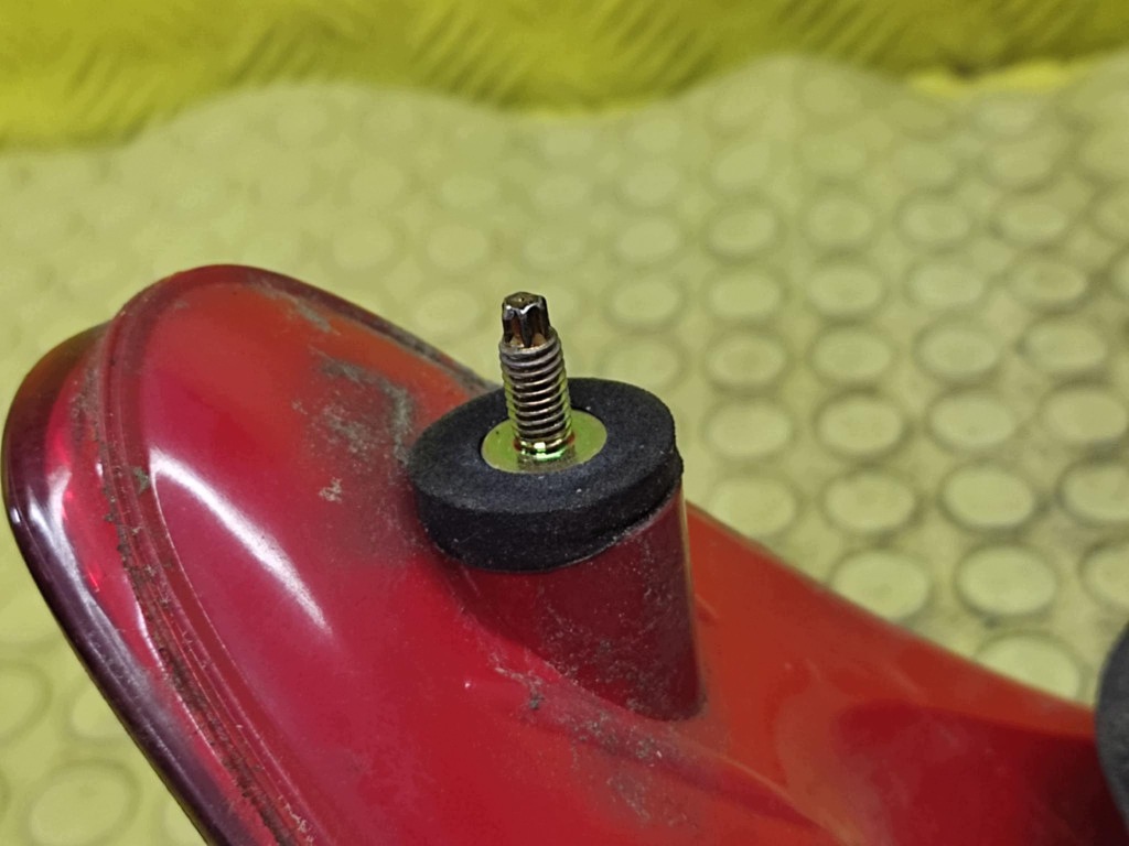 PEUGEOT 307 light right rear part 557674
