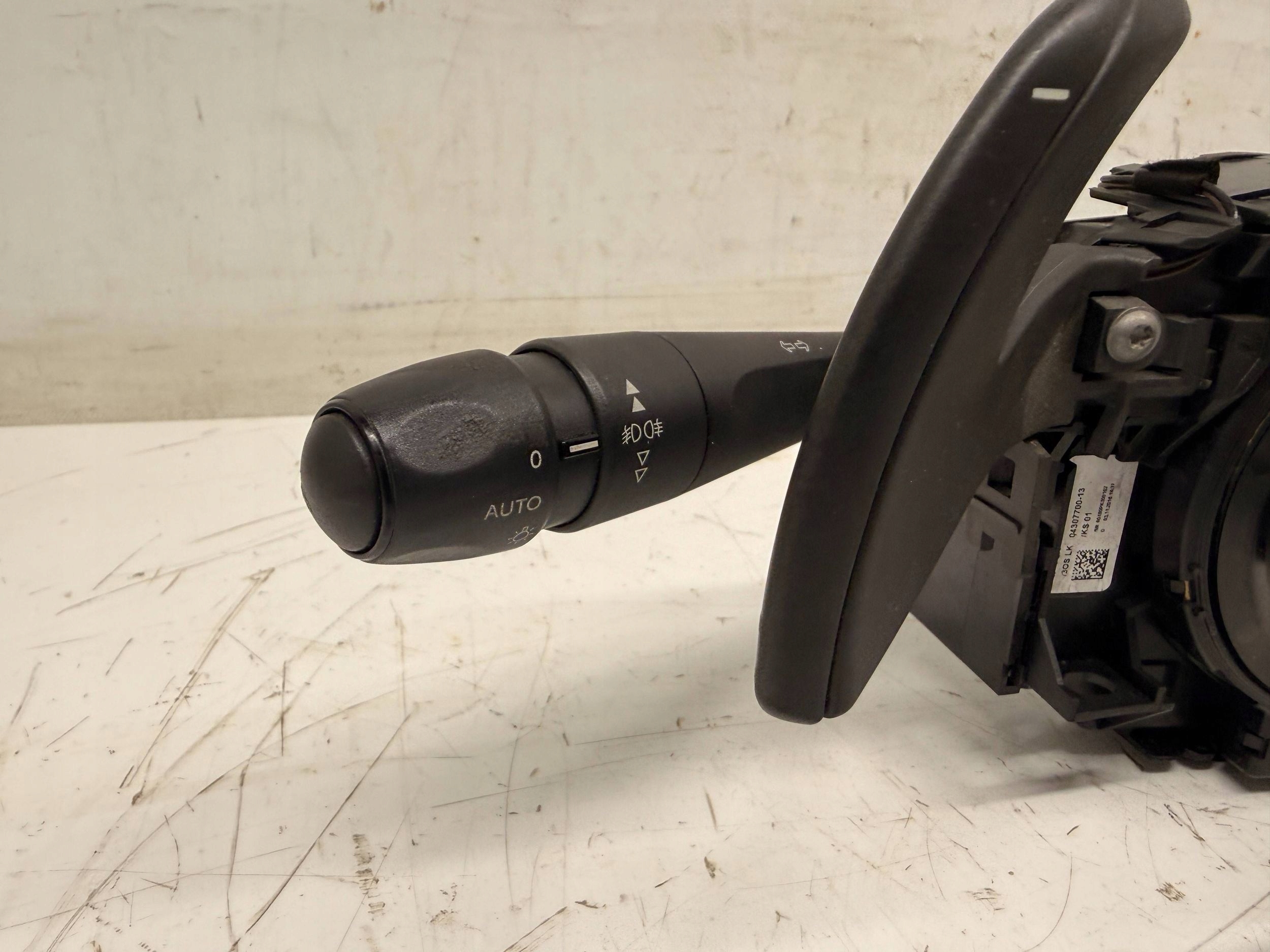 C4 Cactus steering wheel levers and controls ring 98139475ZD