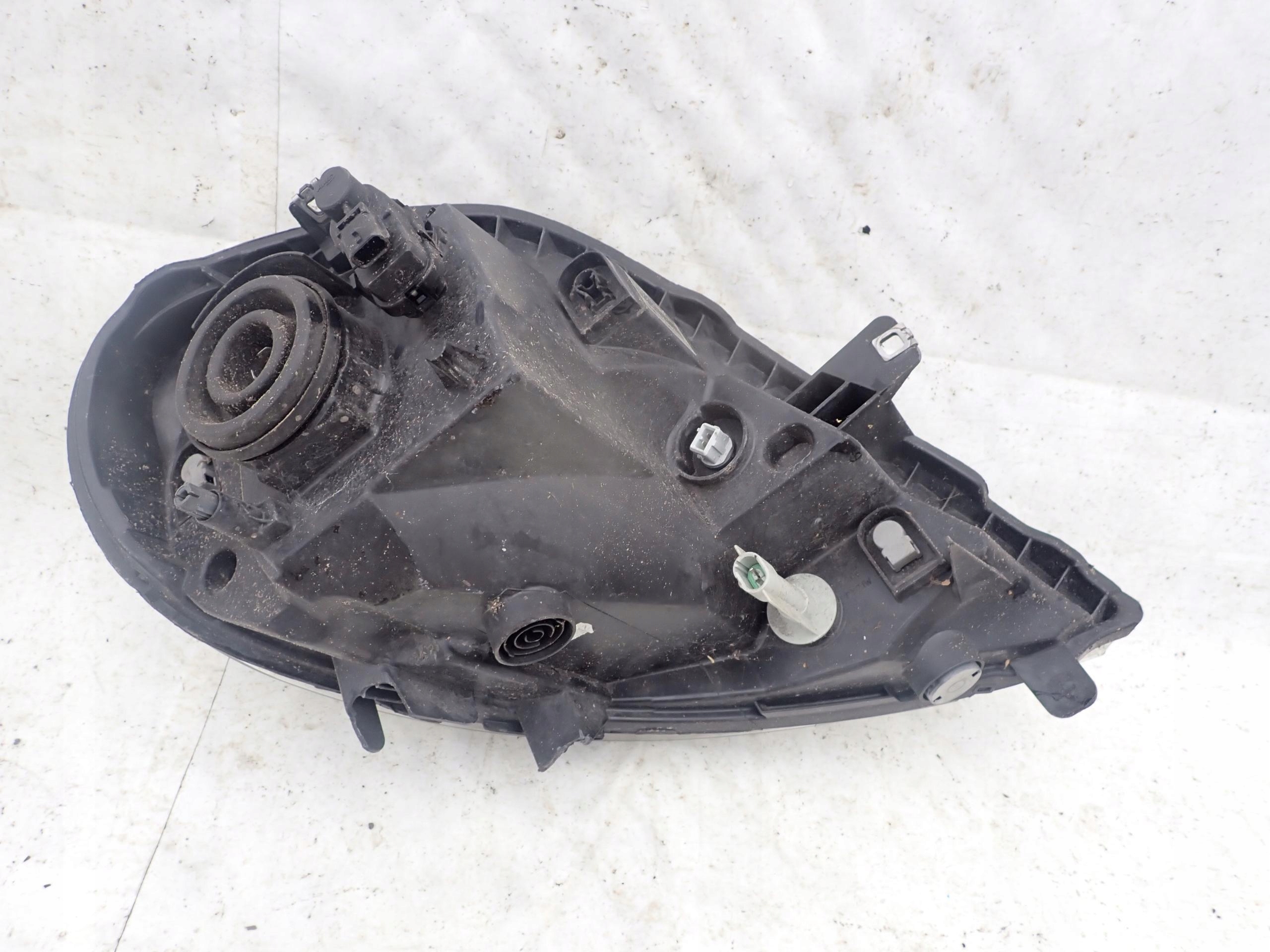 VIVARO TRAFIC and LIFT 06-14 light left front