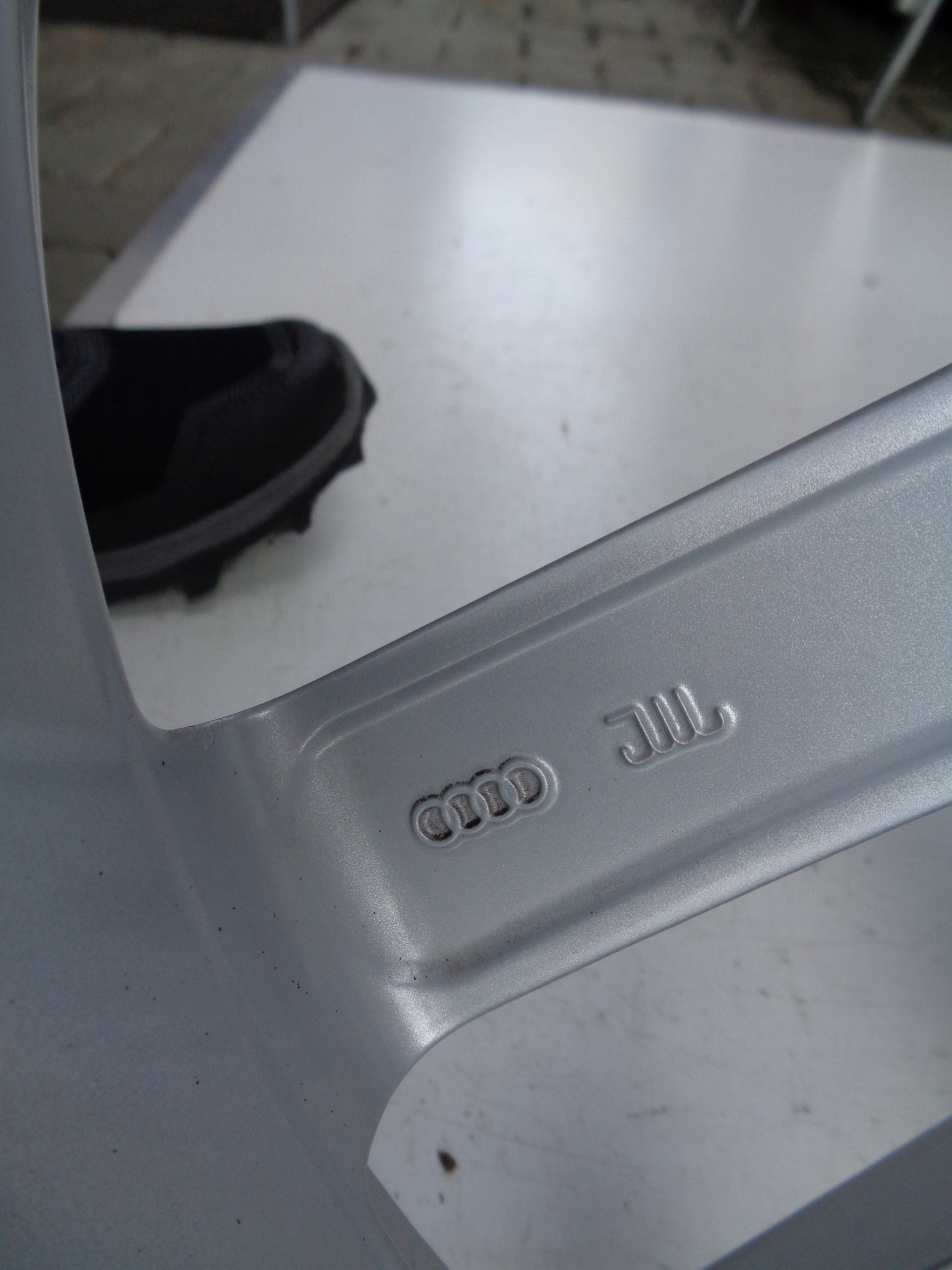 disk hliníkový AUDI 7,5JX17 ET51 5X112