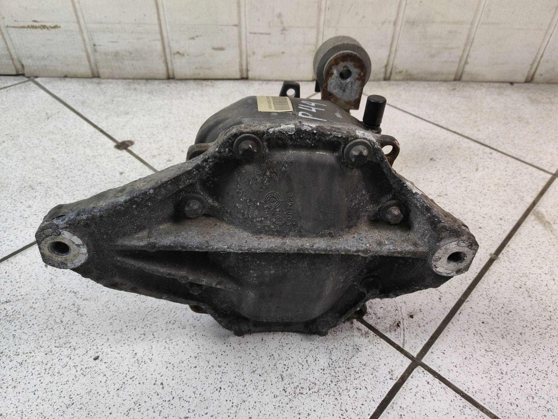 rear differential diff Mercedes-Benz E w212 W212 2011 204-350-05-14