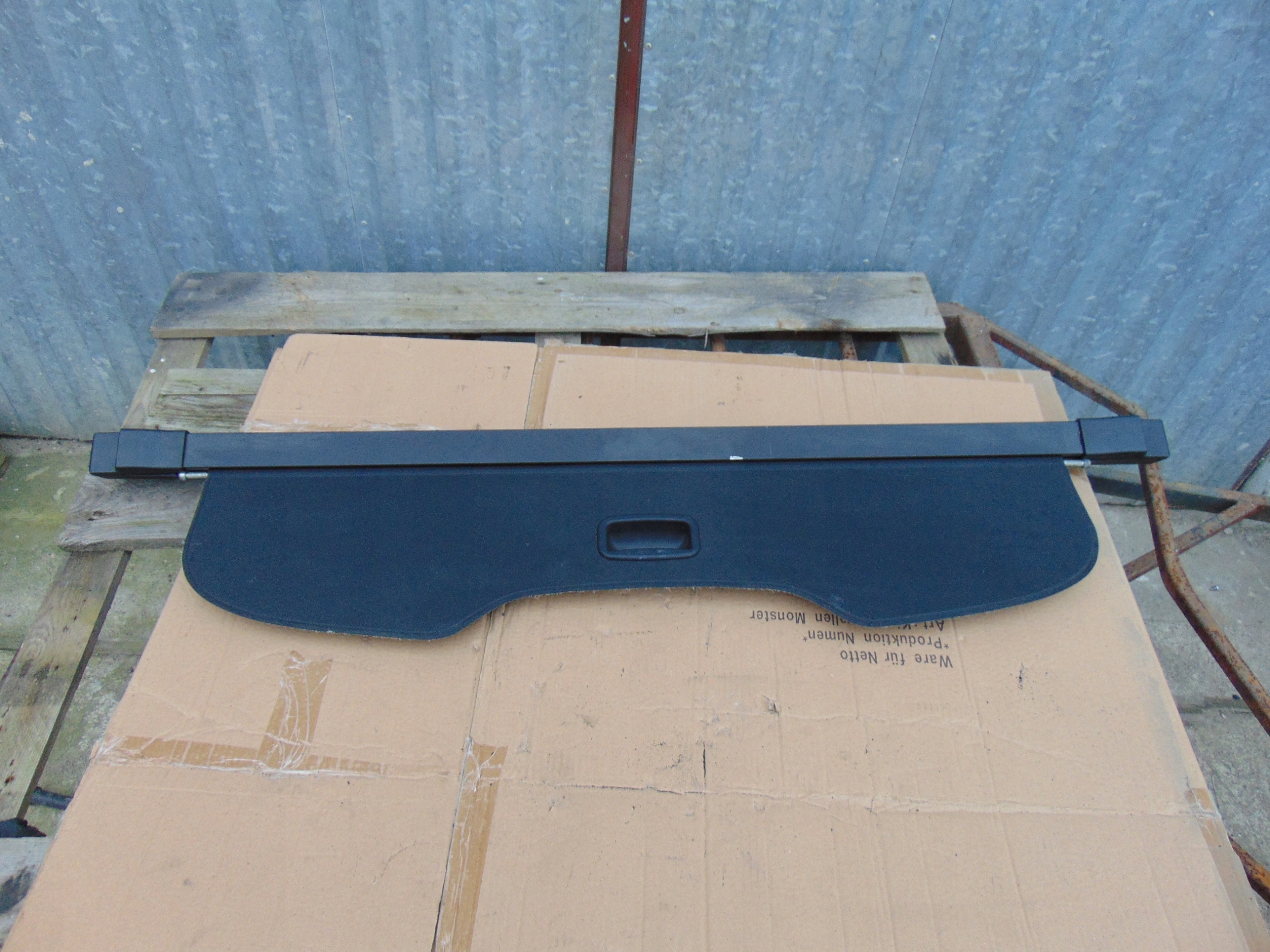 ROLETA BAGAŻNIKA FORD MONDEO MK4 KOMBI