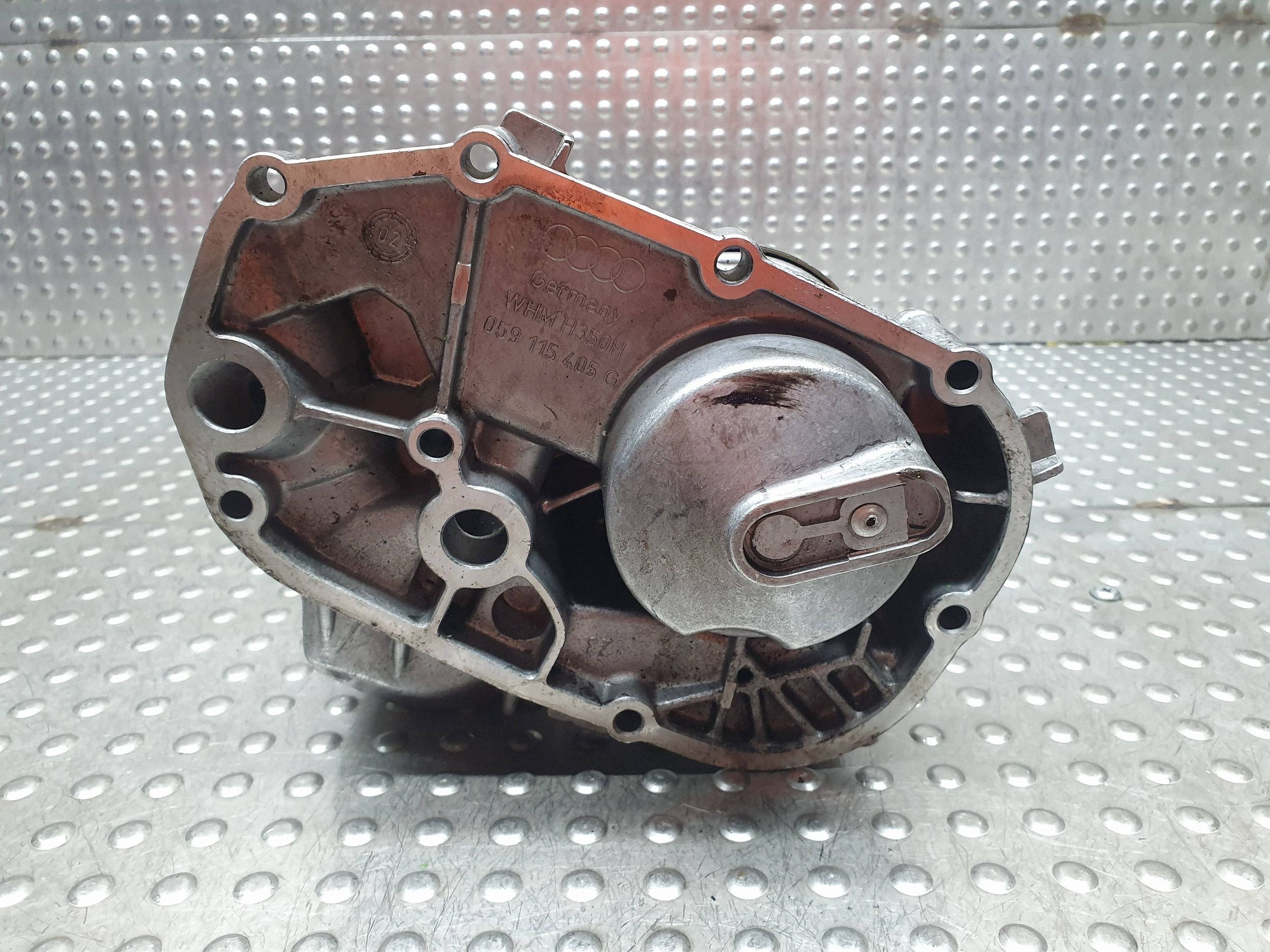 Porta FILTRU olio 059115405G AUDI A4 B6 PASSAT B5 2.5 TDI