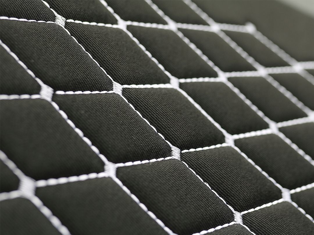 GRUBE POKROWCE MIAROWE NA SIEDZENIA FOTELE SAMOCHODOWE do FORD FOCUS Mk2 Kolor czarny