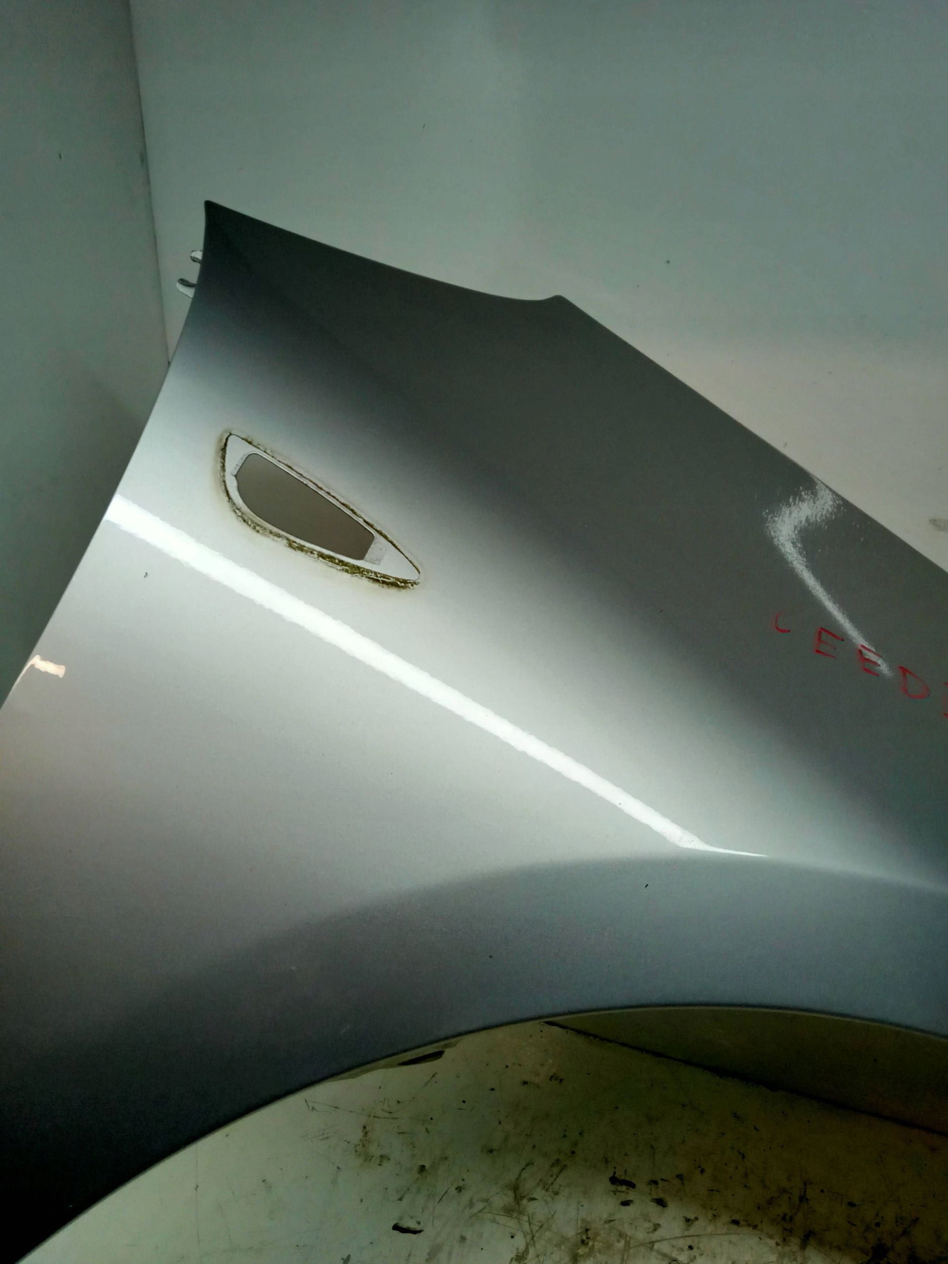 KIA CEED II fender front front right 9S 2012