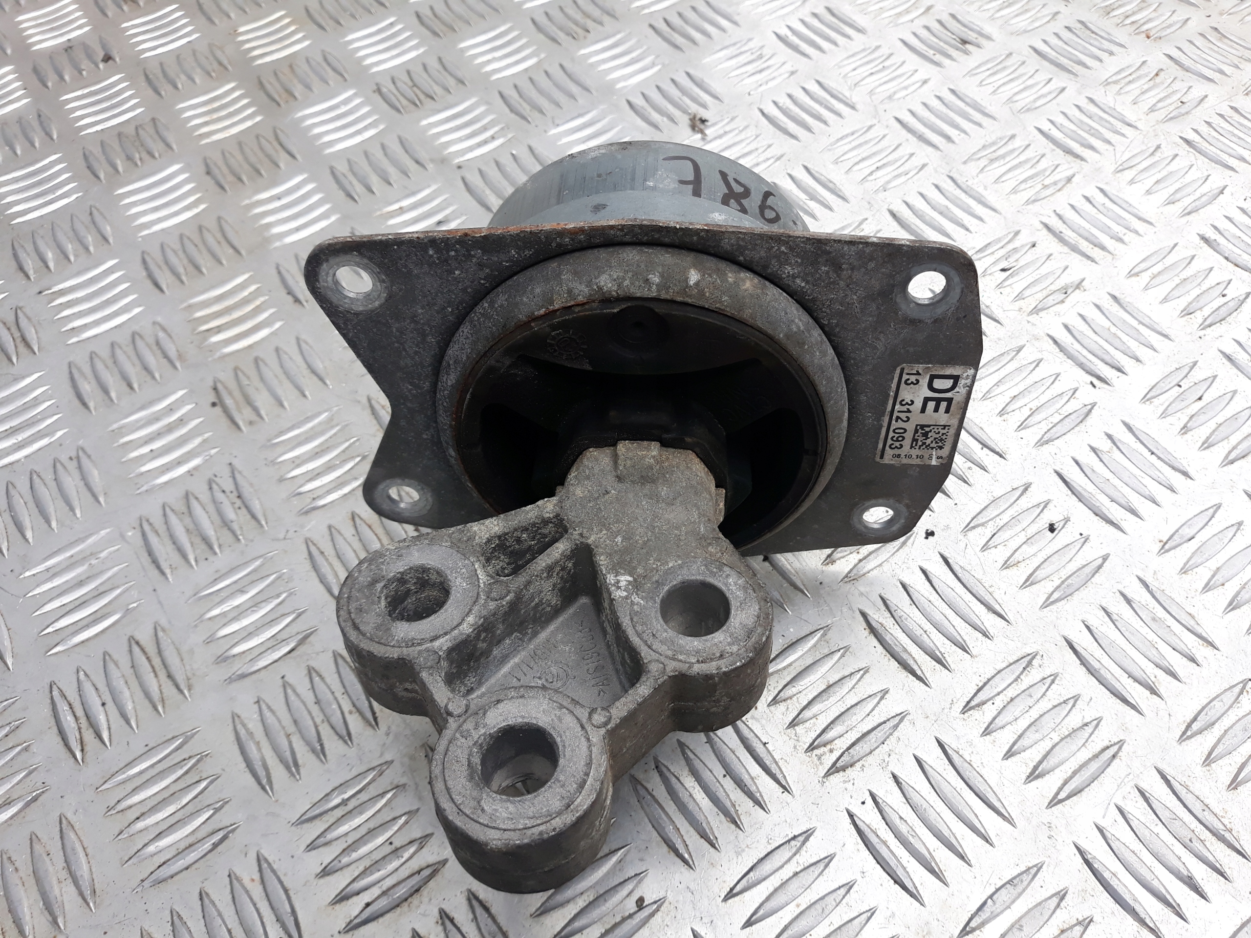 PODUSZKA SILNIKA INSIGNIA LIFT 16R 1.8B 13312093