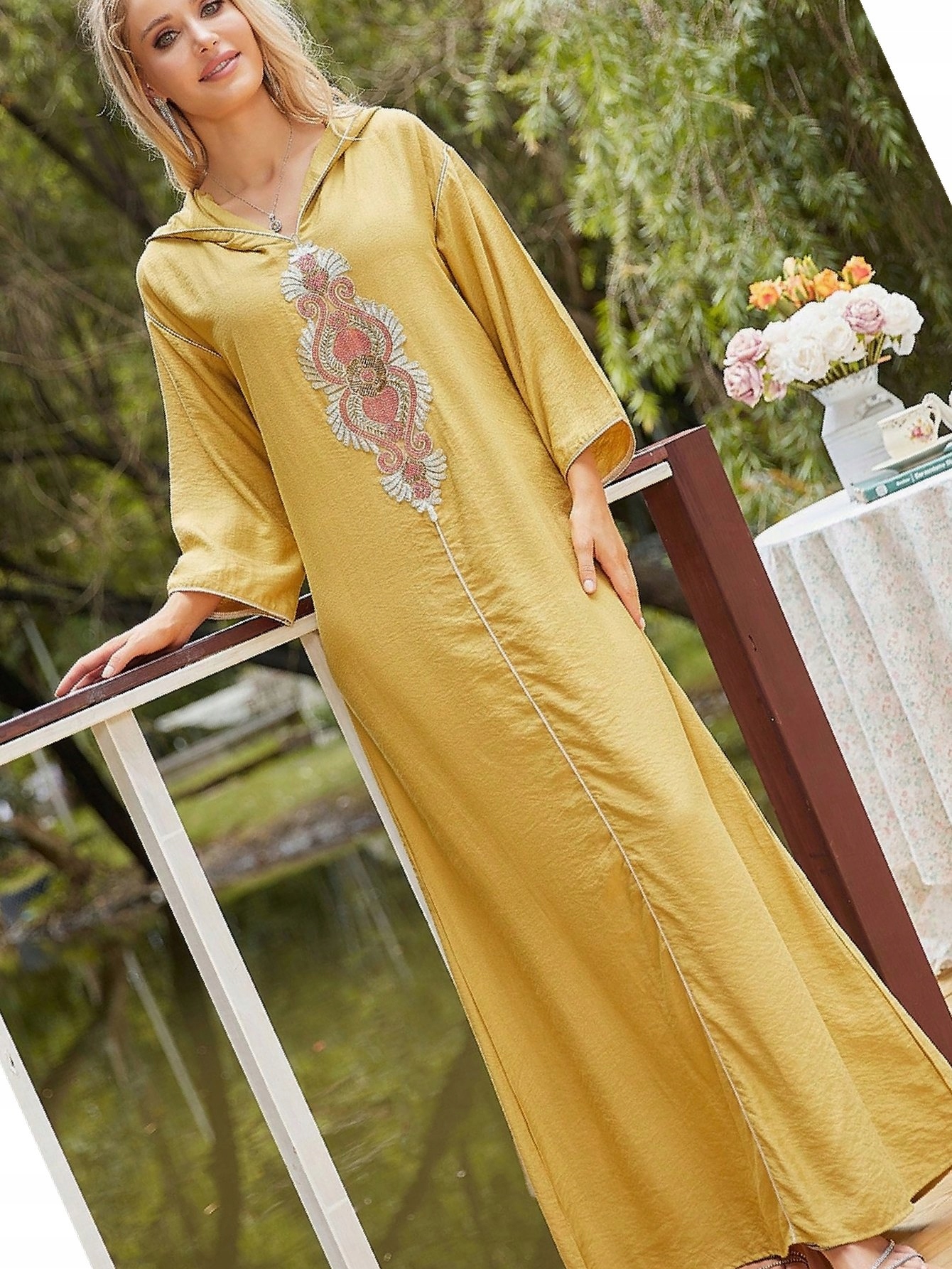 Šaty Zdobená hořčicovou barvou s korálky Tunika Dlouhá M 38