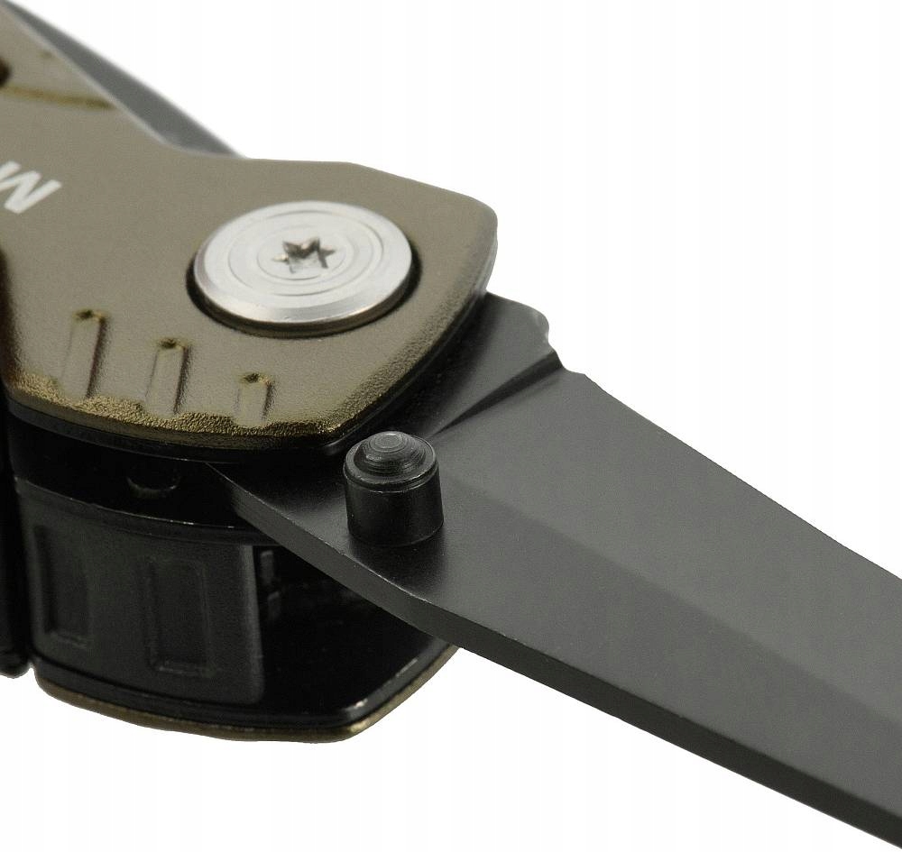 Multitool Narzędzie Wielofunkcyjne Nóż 7w1 M-TAC Type 2 + Pokrowiec Cechy dodatkowe futerał