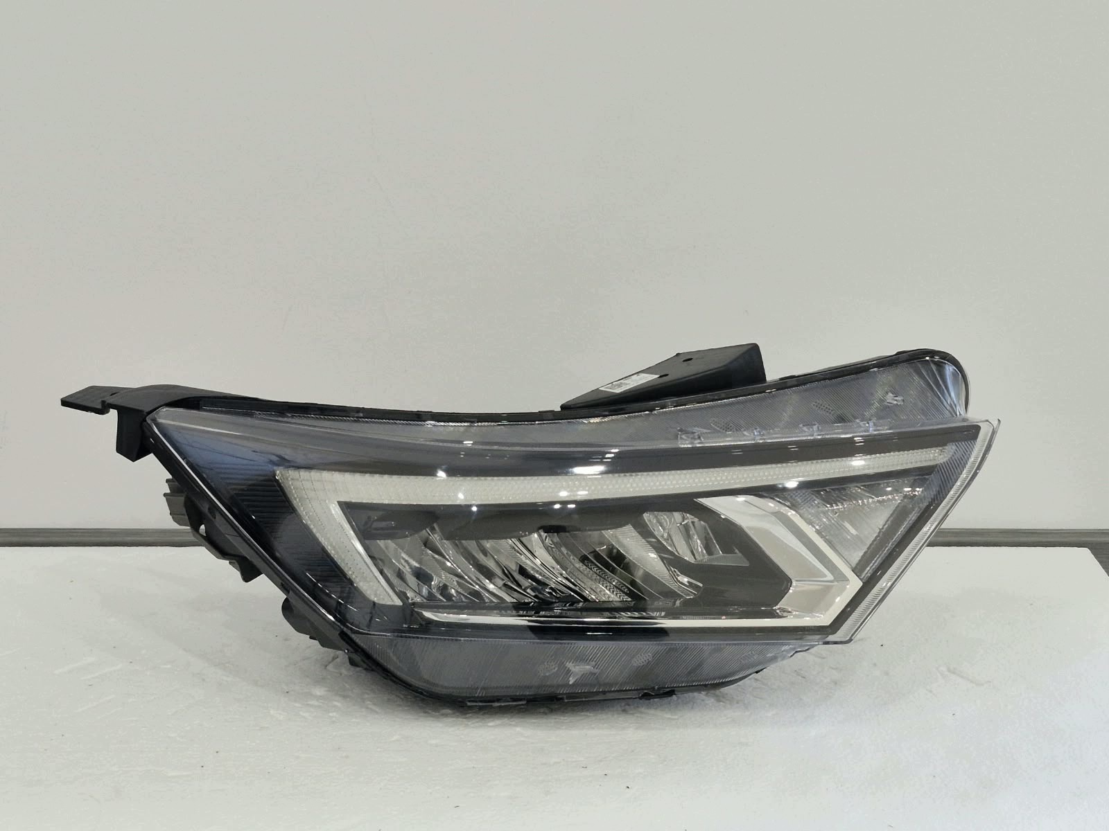 light right Hyundai I20 III FULL LED