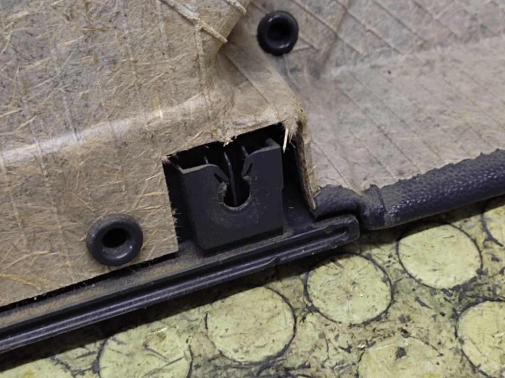 OPEL ZAFIRA B upholstery side door left rear part