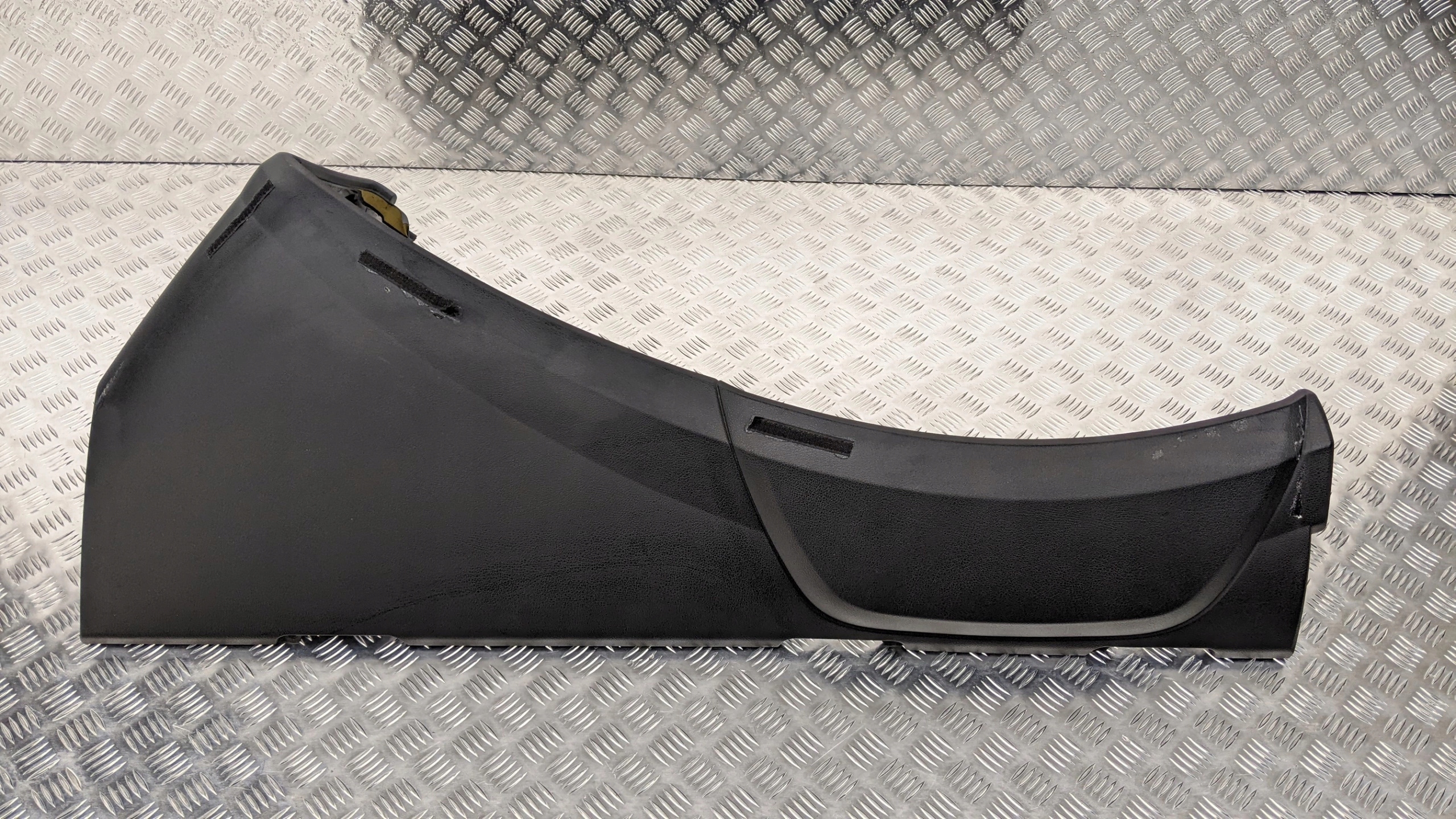 OSŁONA GÓRNA DESKI ZEGARÓW SCANIA R