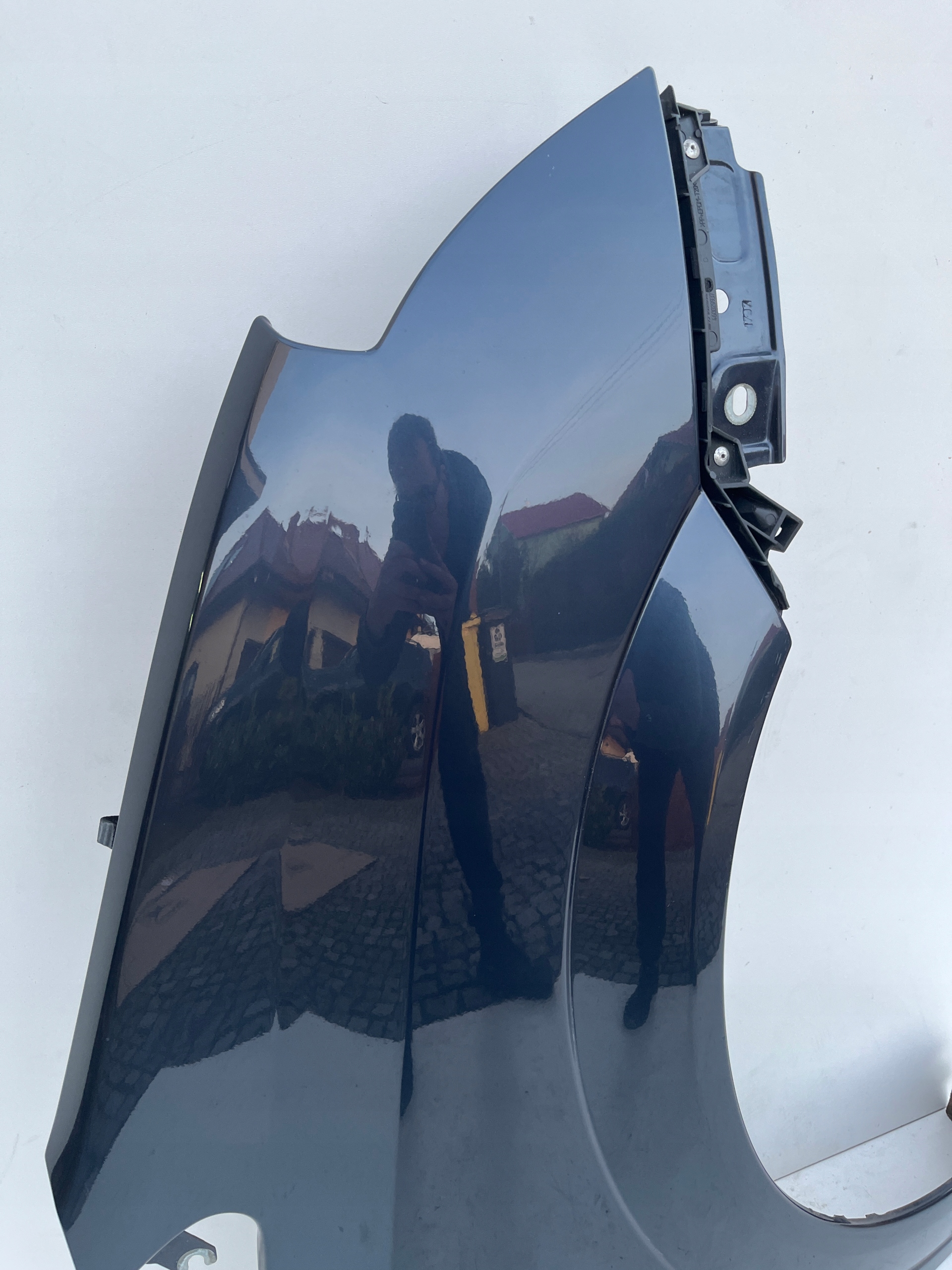 fender right front Opel MERIVA A Z168 03-10r.