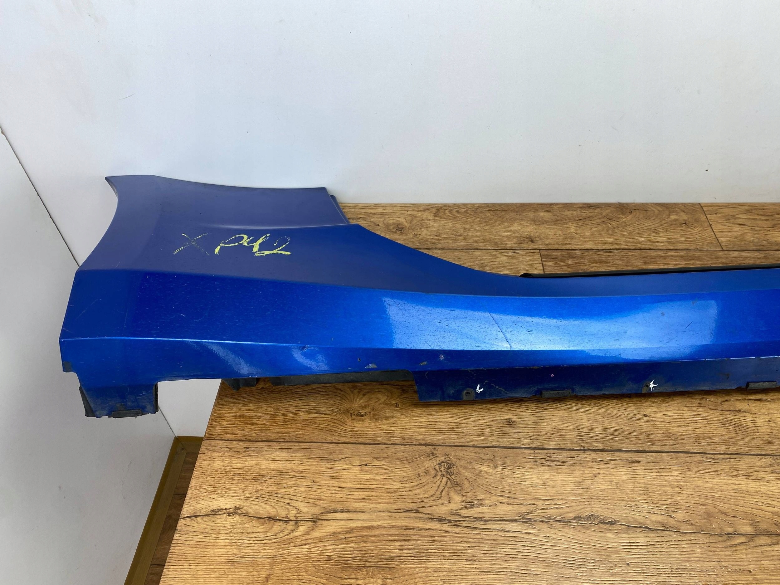cap threshold threshold right Chevrolet Camaro 2016+