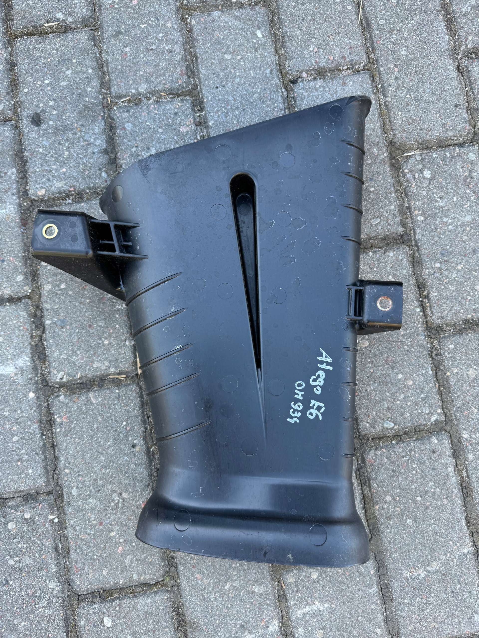 WLOT RURA FILTRA POWIETRZA MERCEDES ATEGO III E6 A9675281508