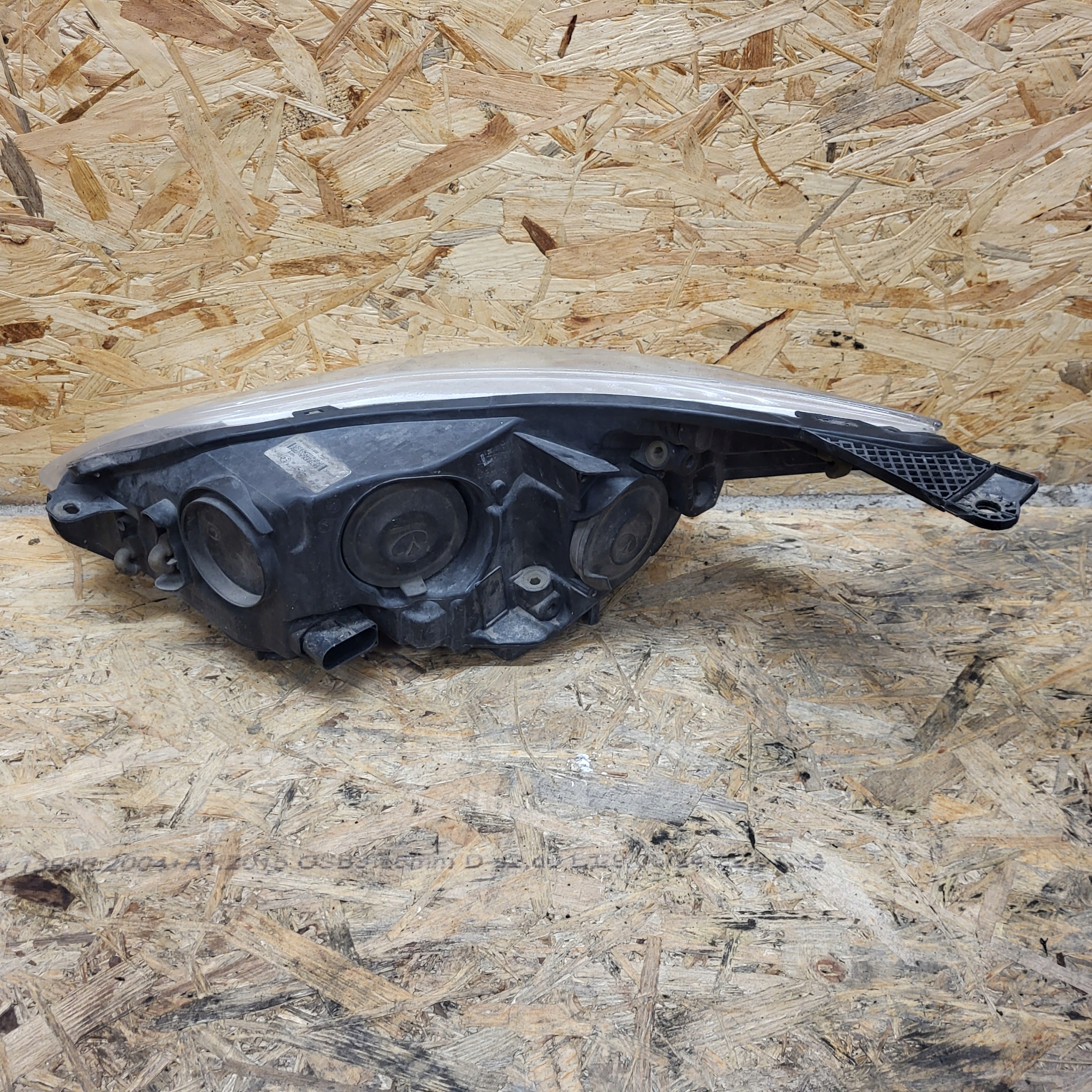 FORD FOCUS MK3 11-15R KOMBI HB light right right front
