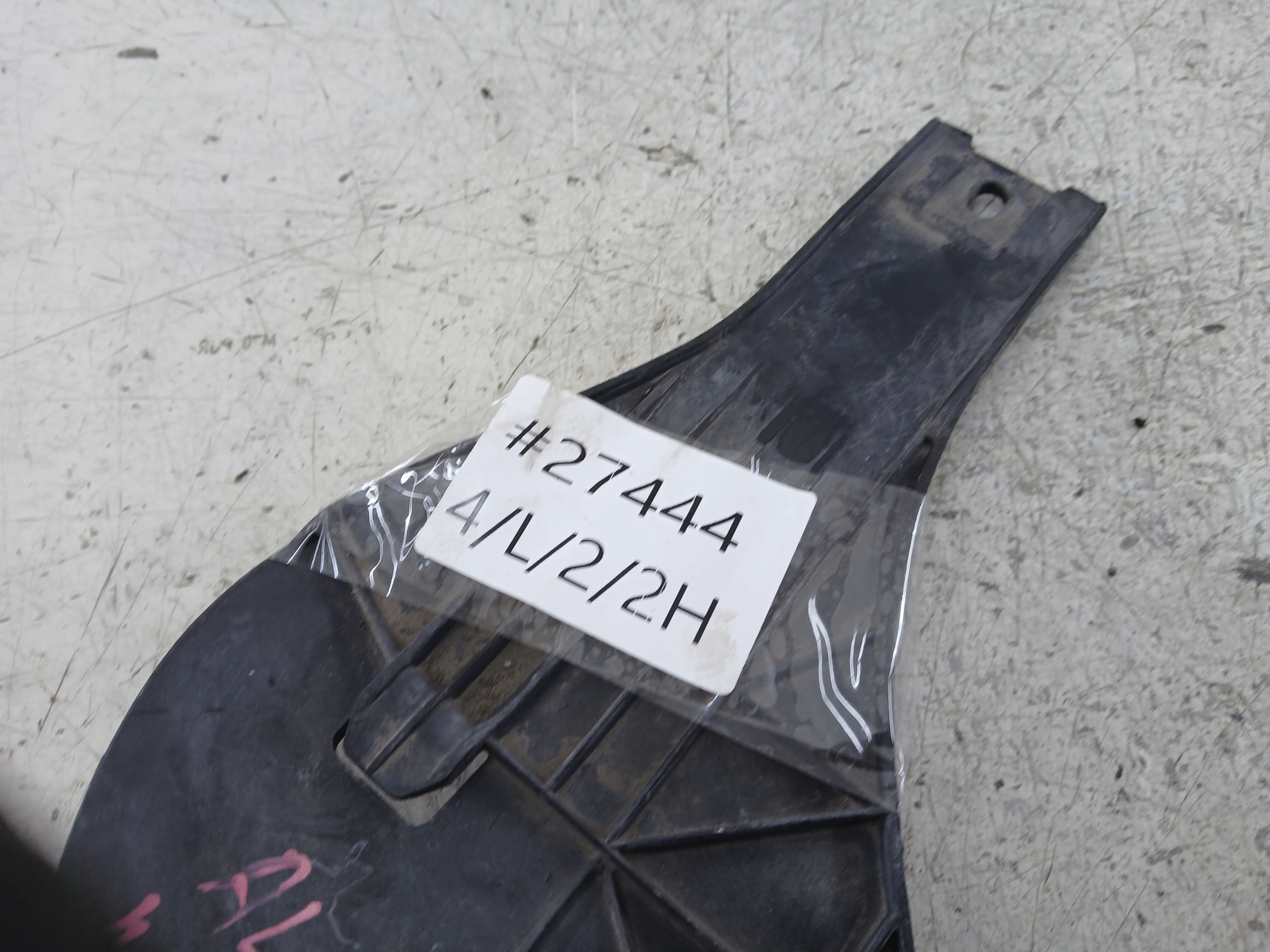 AUDI A4 B6 Halter Leuchte rechts vorne
