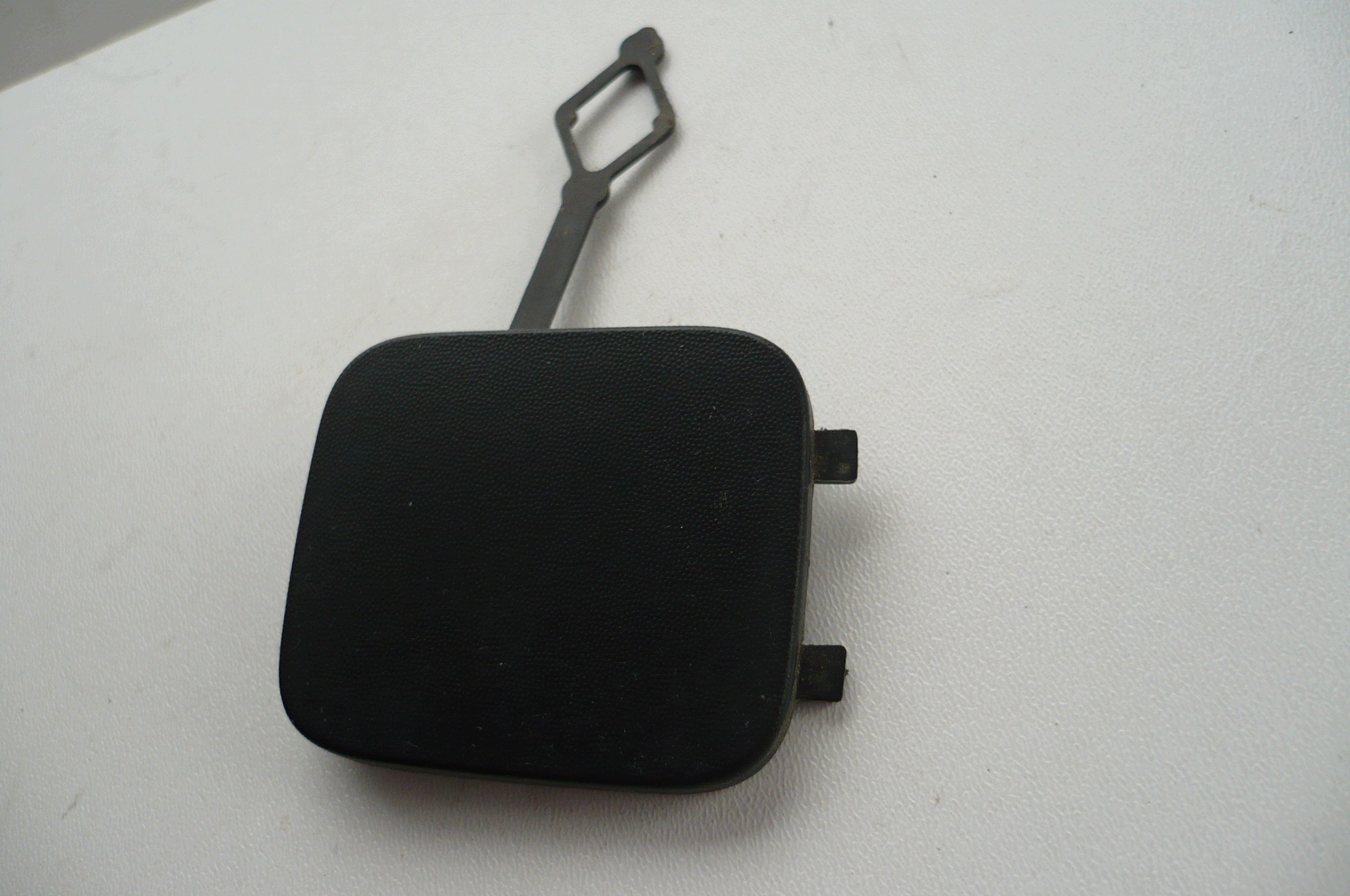 PEUGEOT 3008 and 09- towing hook cap bumper rear part