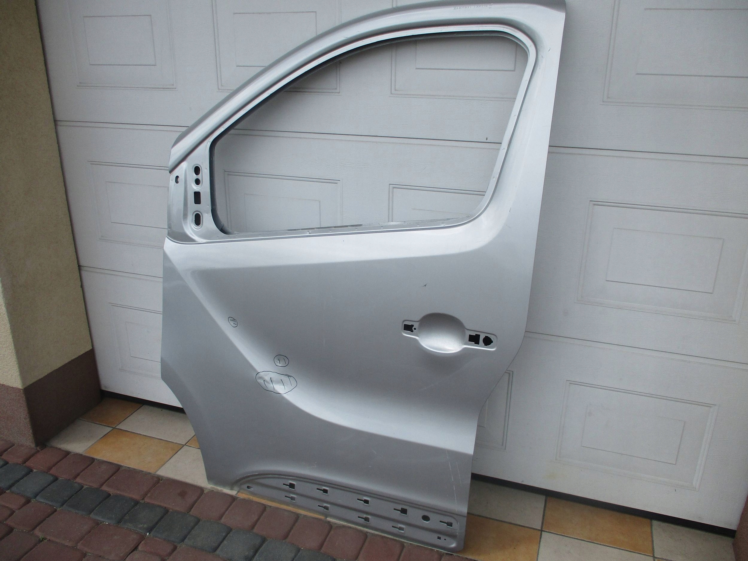 dveře předek přední levé RENAULT TRAFIC III