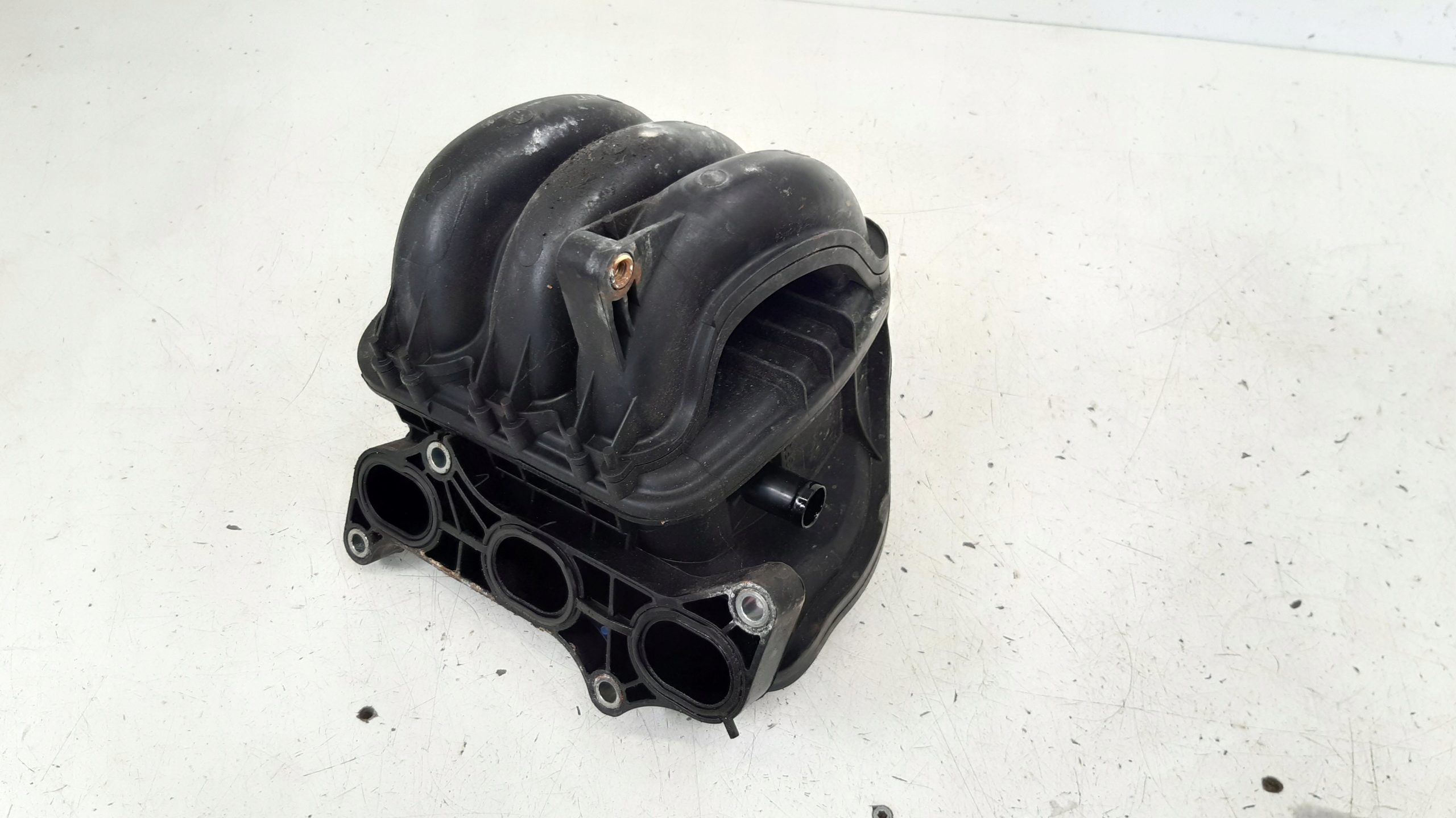 intake manifold 1,0i Citroen C1