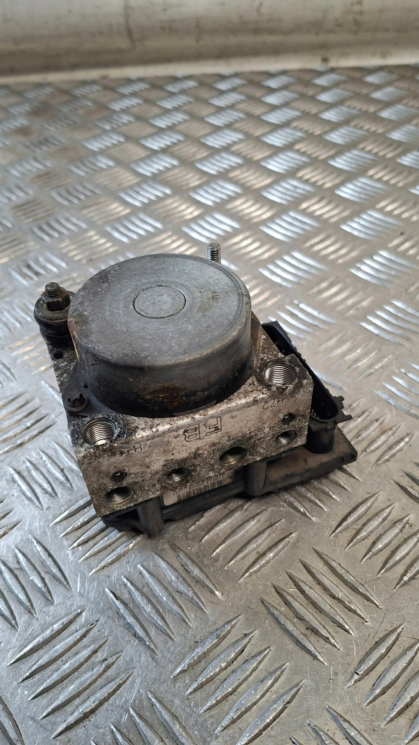 pump ABS OPEL CORSA D 1.2