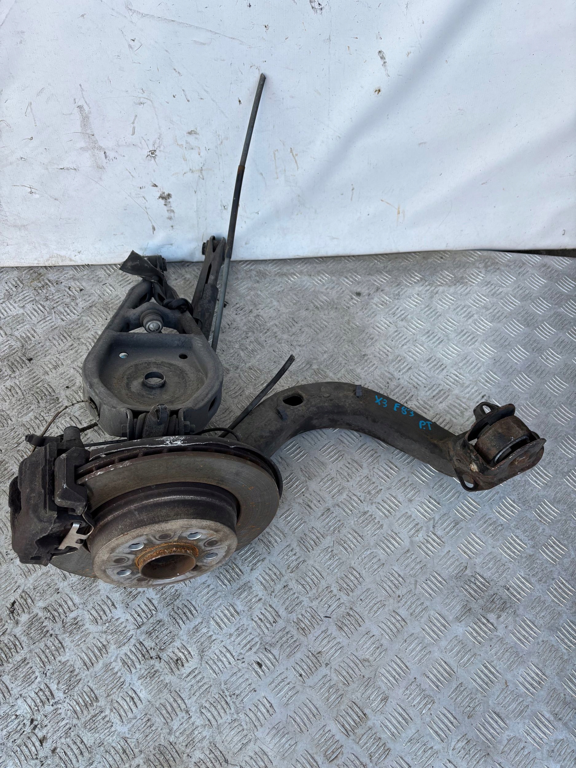 swing arm rear right BMW X3 E83