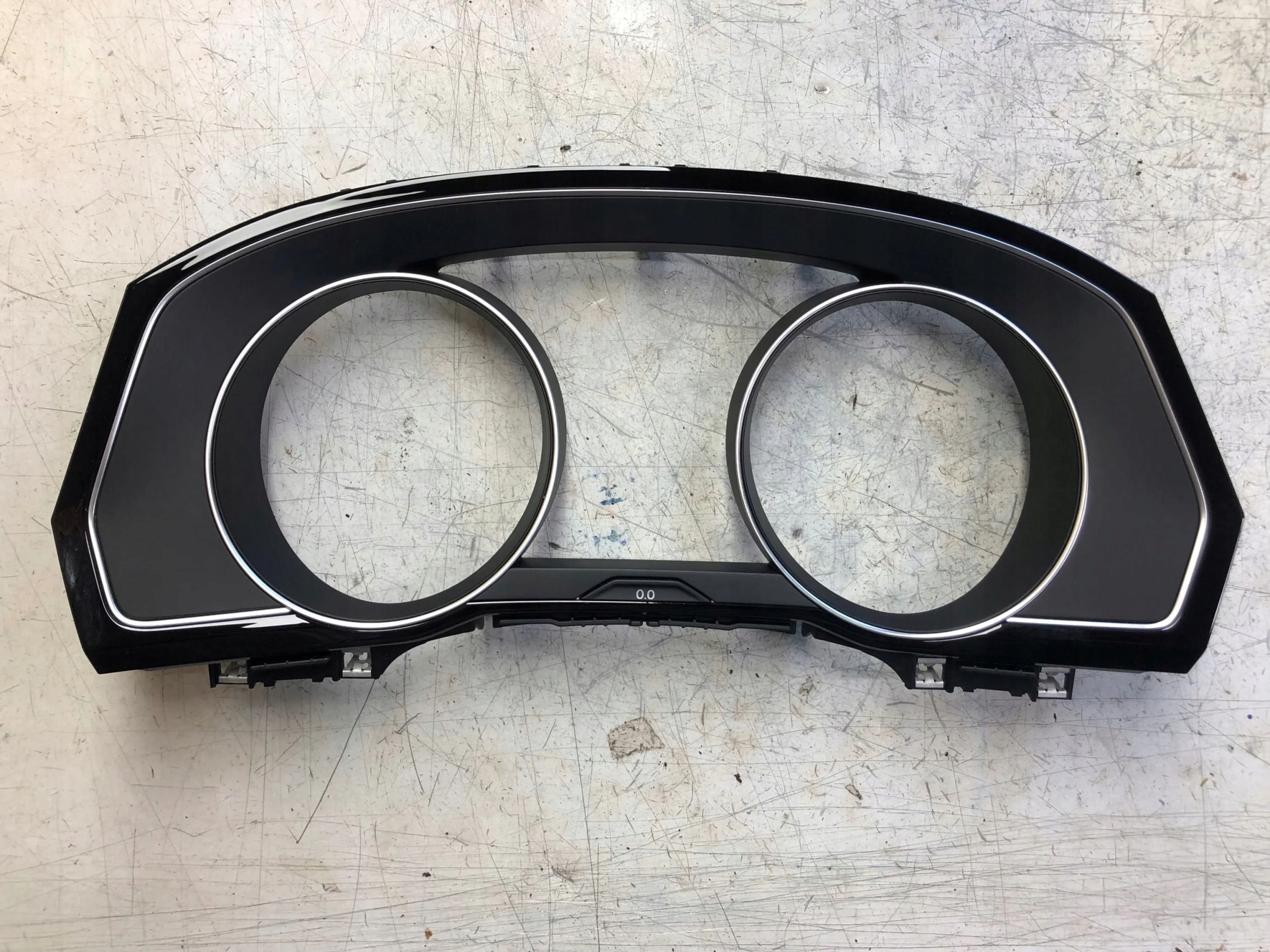 RAHMEN DEKOR des Kombiinstruments PASSAT B8 3G1858366A