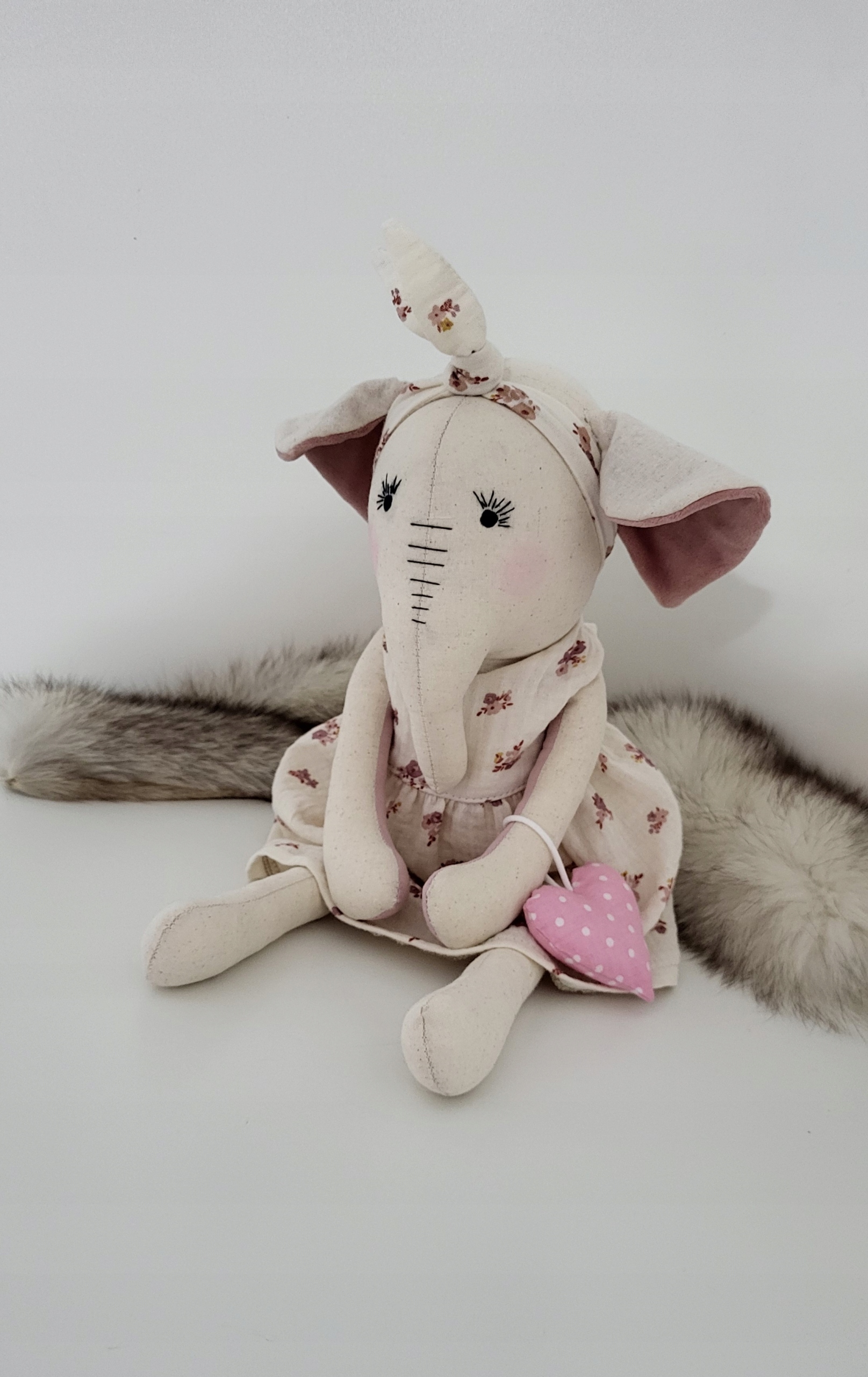 Slon slon mazlíček s personalizací výšivka jméno