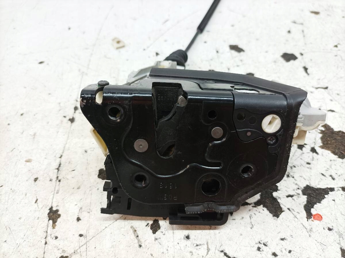 lock door right front 3C1837016A VW Volkswagen Passat VII (2010-2014) B7
