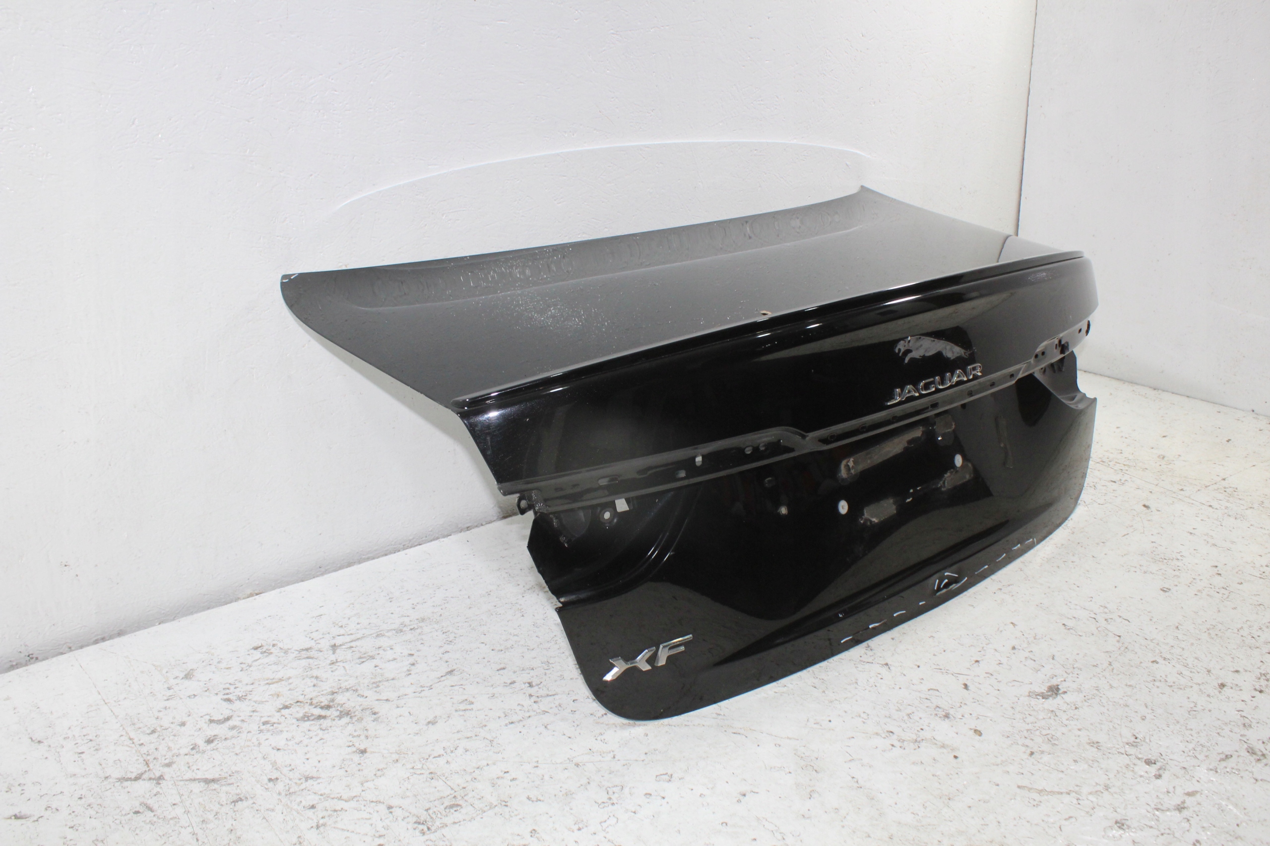 Jaguar XF II X260 trunk door boot