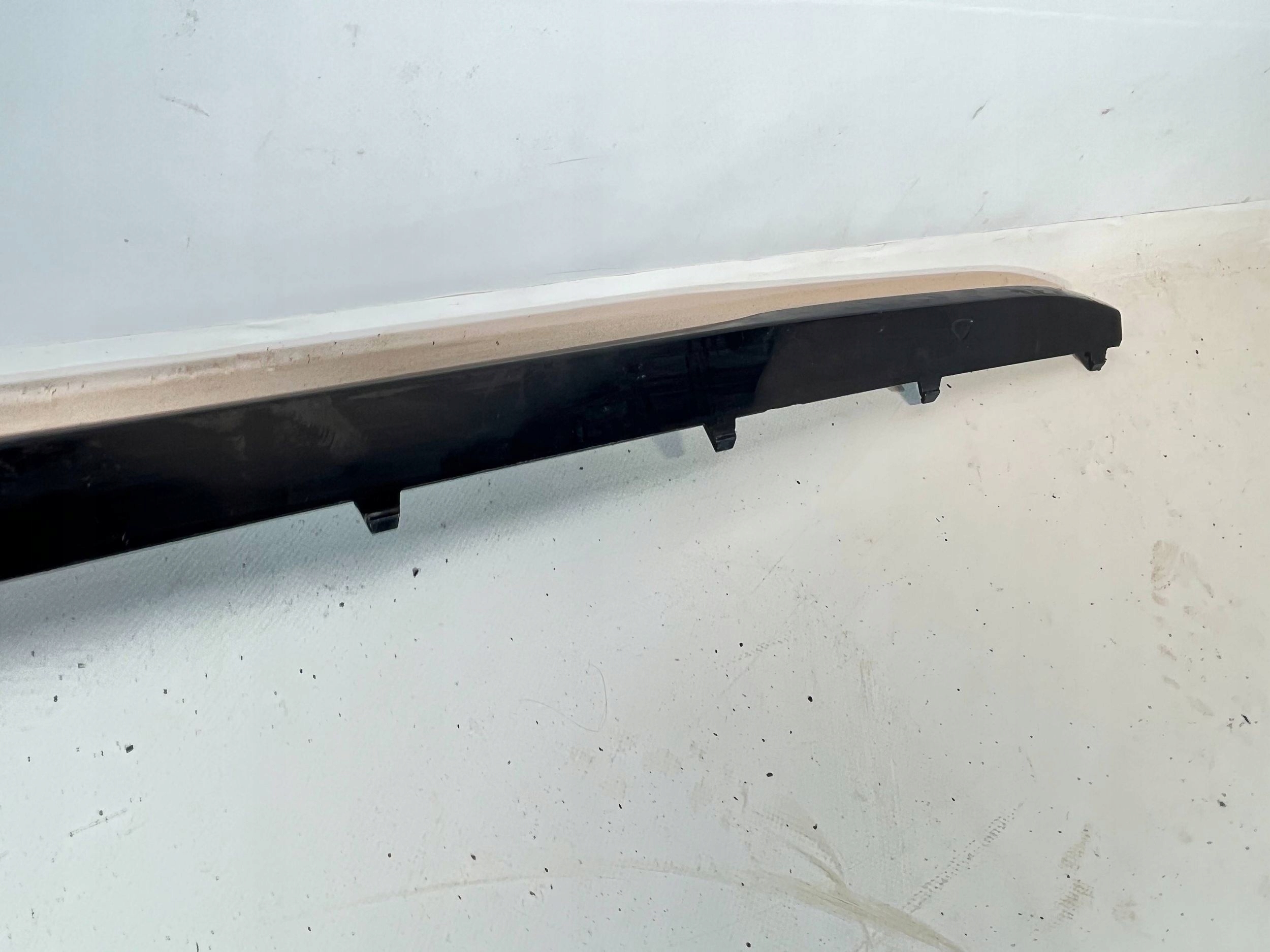 moulding threshold Volkswagen Touran II 5TA853250