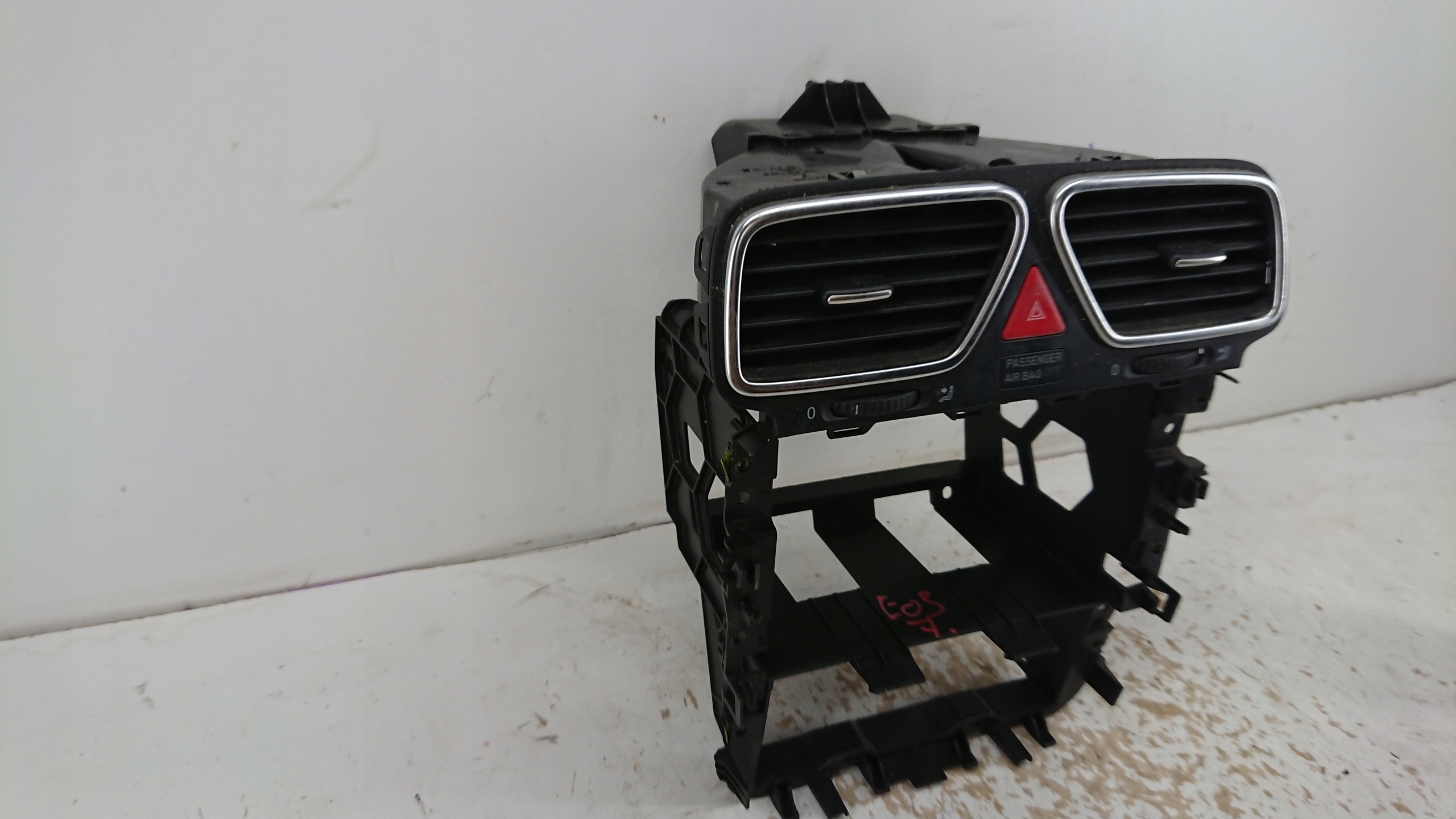 VW Eos 1Q0 panel central tunel support blower fan