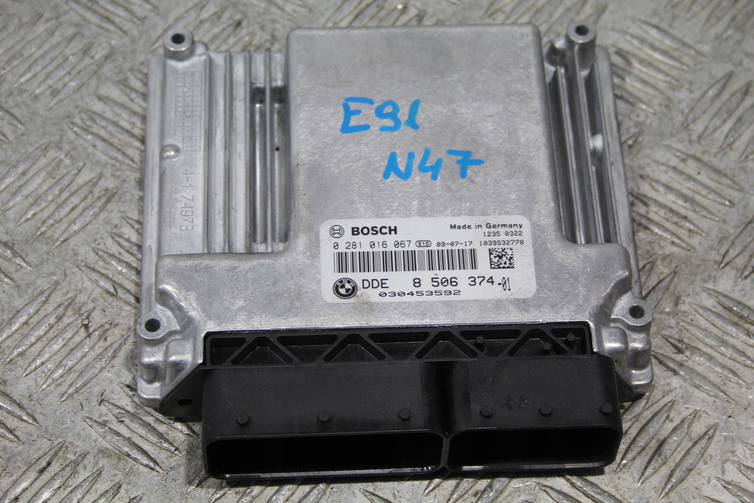 BEDIENTEIL COMPUTER DES MOTORS BMW 3 E90 E91 LIFT