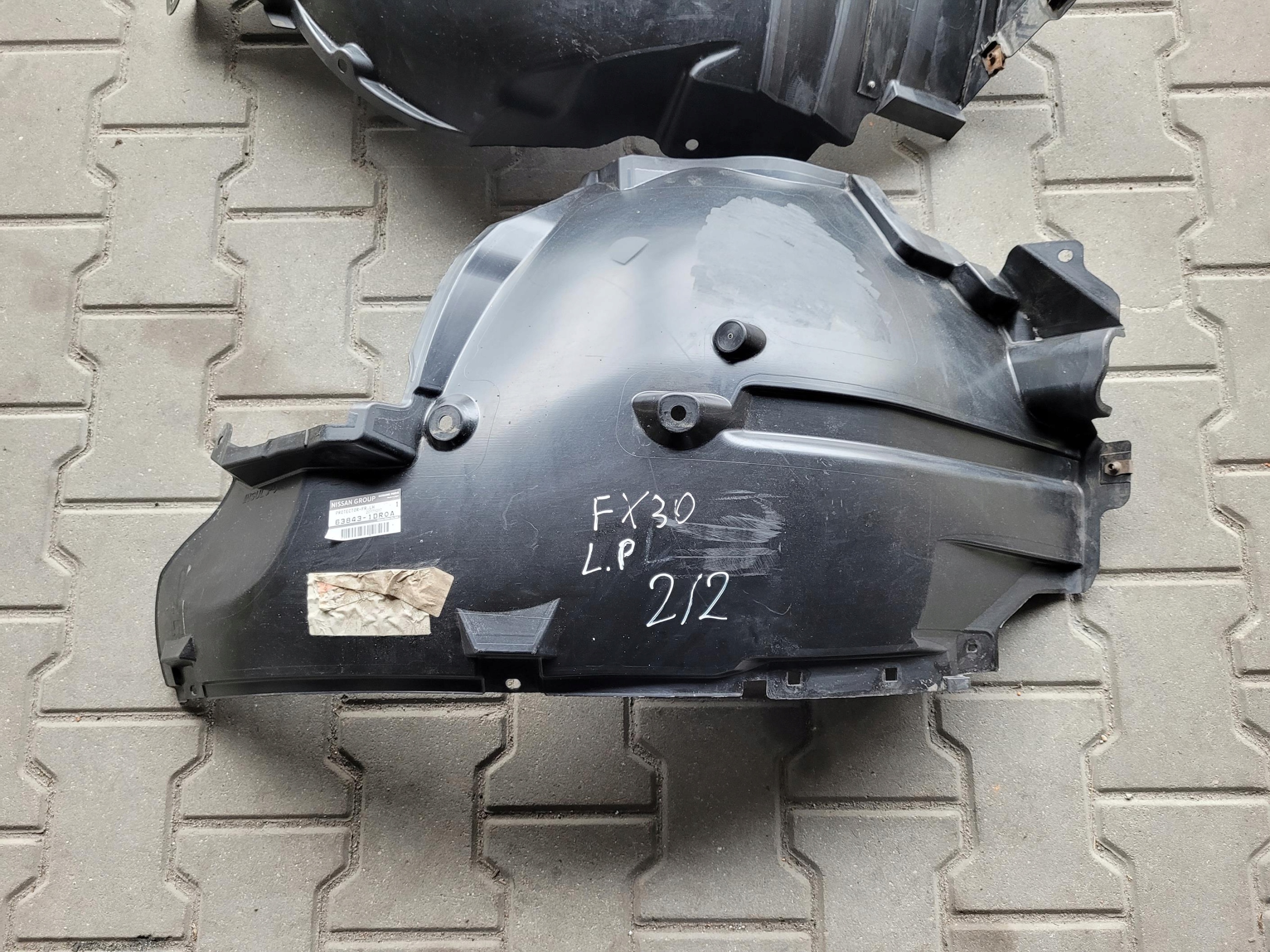 mudguard complete left left front INFINITI FX II QX70
