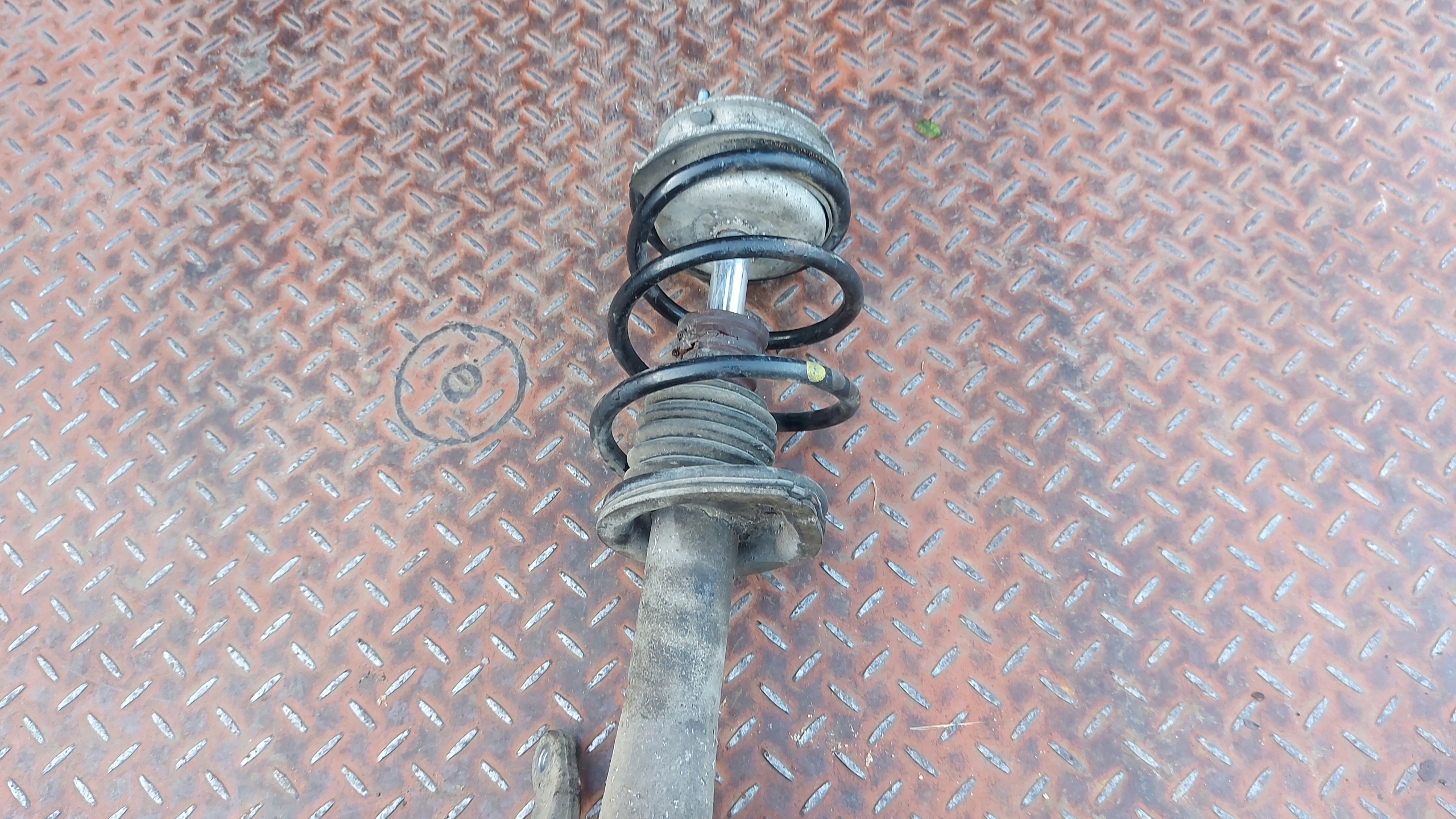 MCPERSON shock absorber swing left left front BMW E60 E61 525D 530D