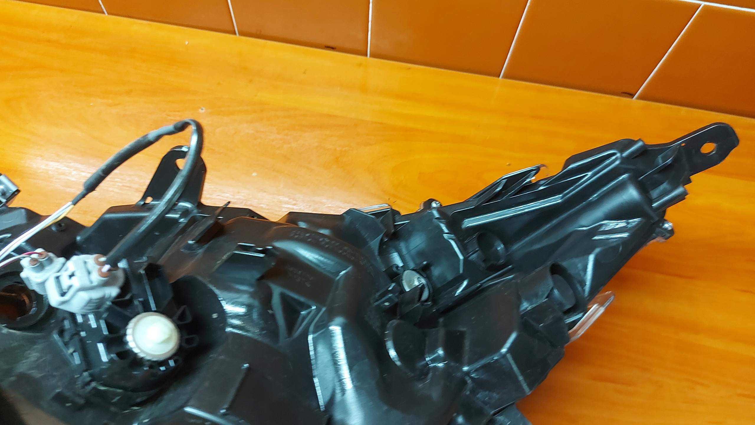 REFLEKTOR light right right front TOYOTA RAV4 V 18
