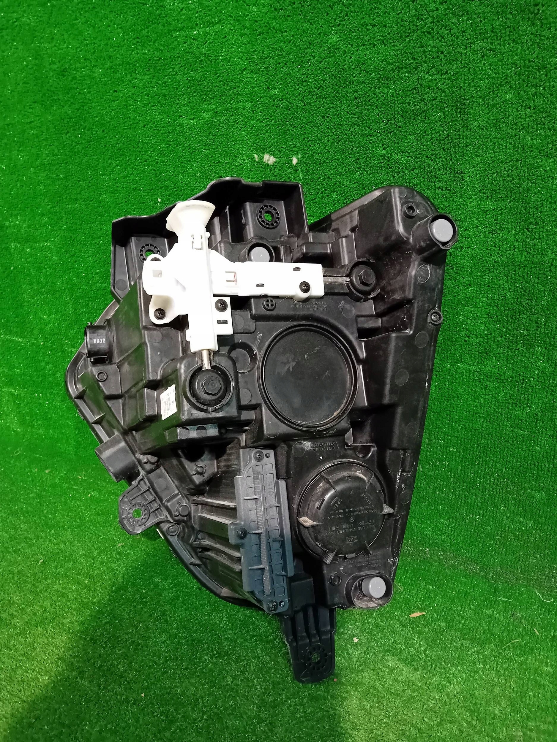 REFLEKTOR right HYUNDAI KONA II 23- FULL LED NR.724