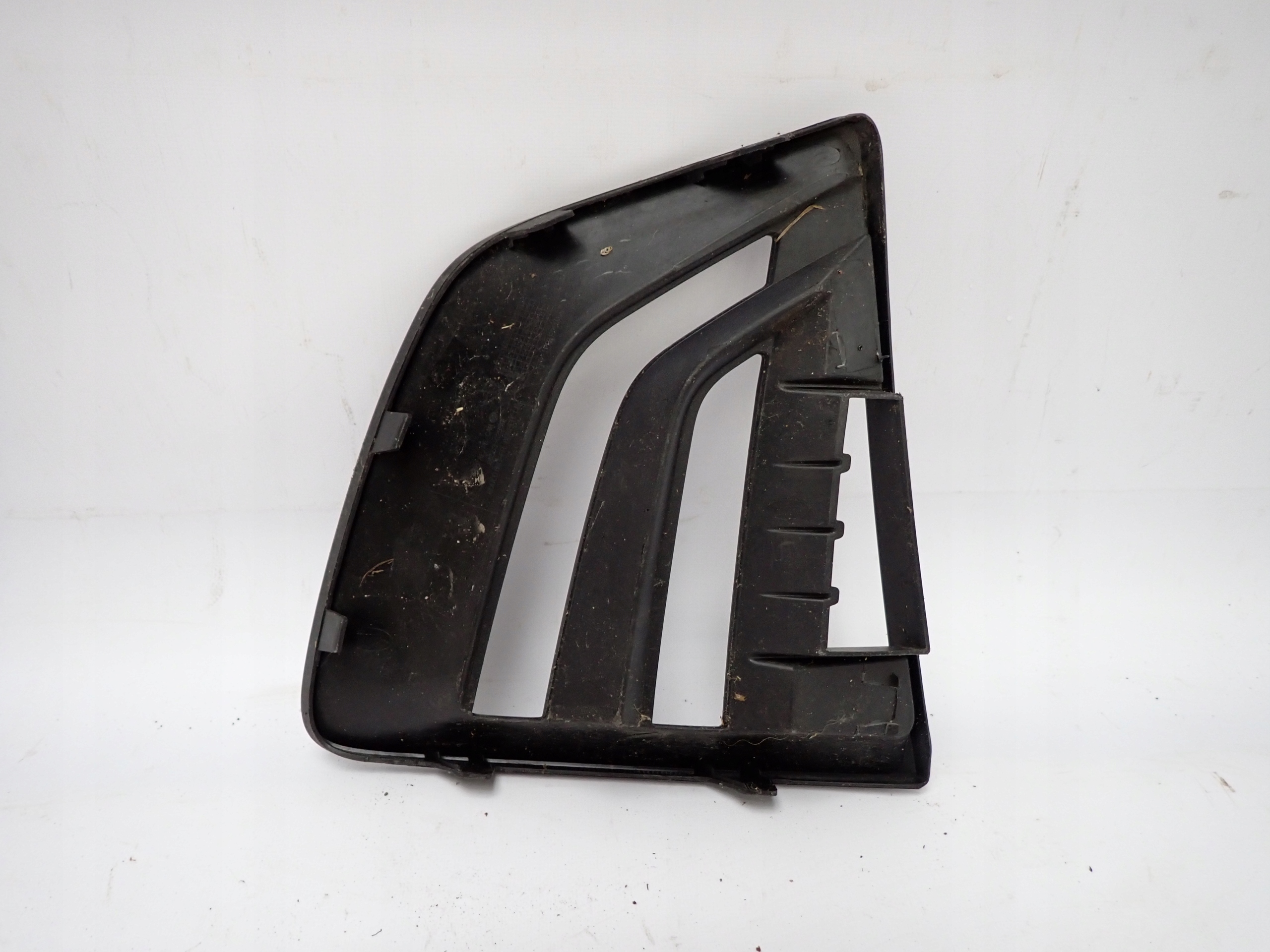 HYUNDAI IONIQ 19- left grid of a bumper ATRAPKA