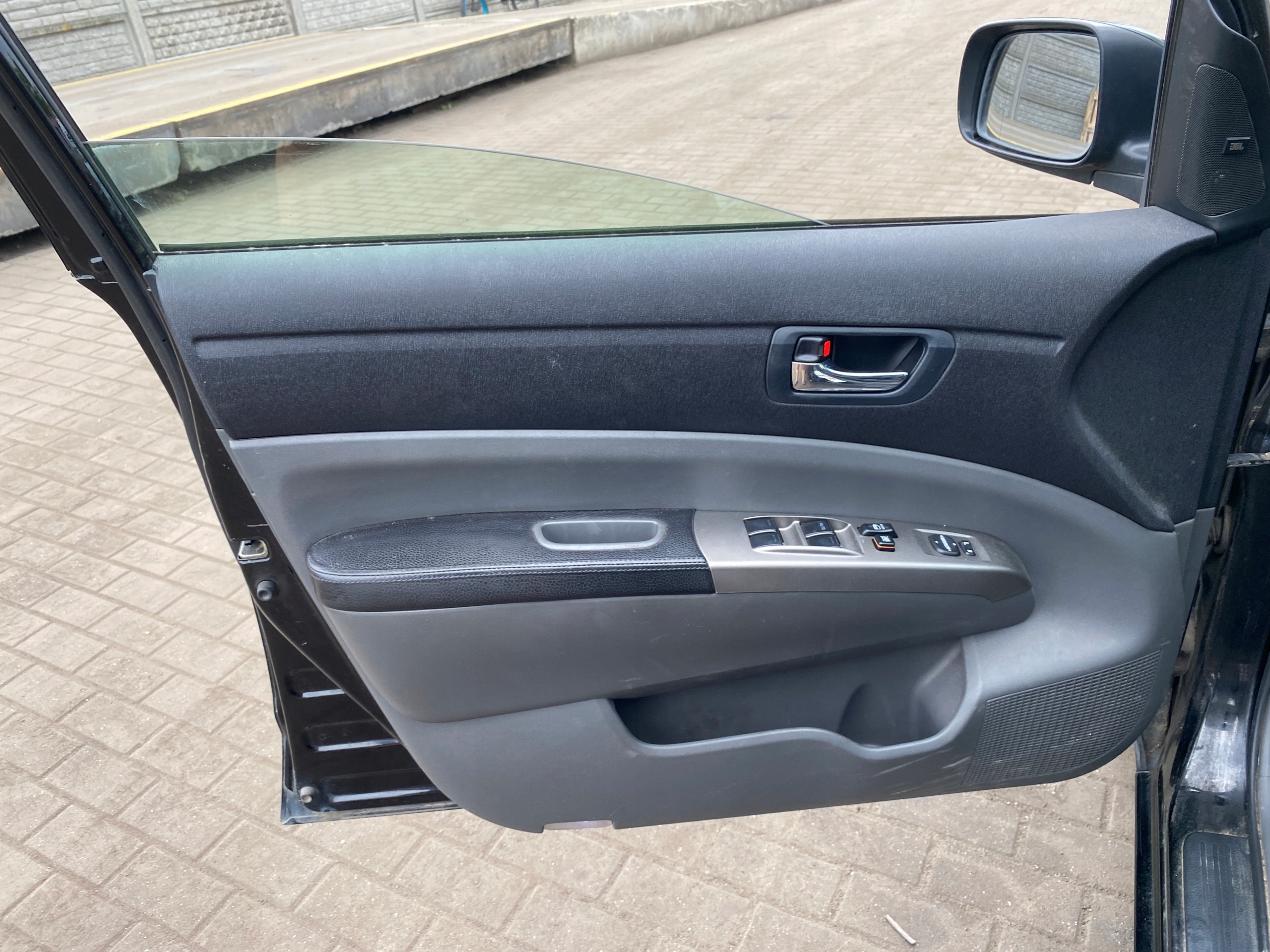 upholstery side left front Toyota Prius 2 II FL 03-09