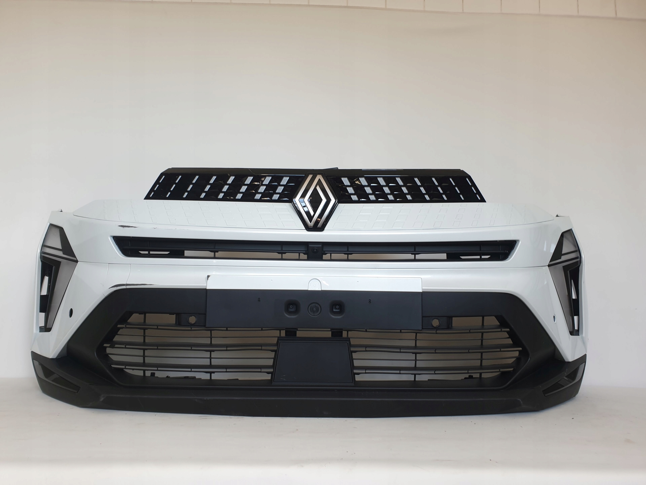 RENAULT CAPTUR II LIFT 24-> bumper front PDC LED RADAR cover KAMERA