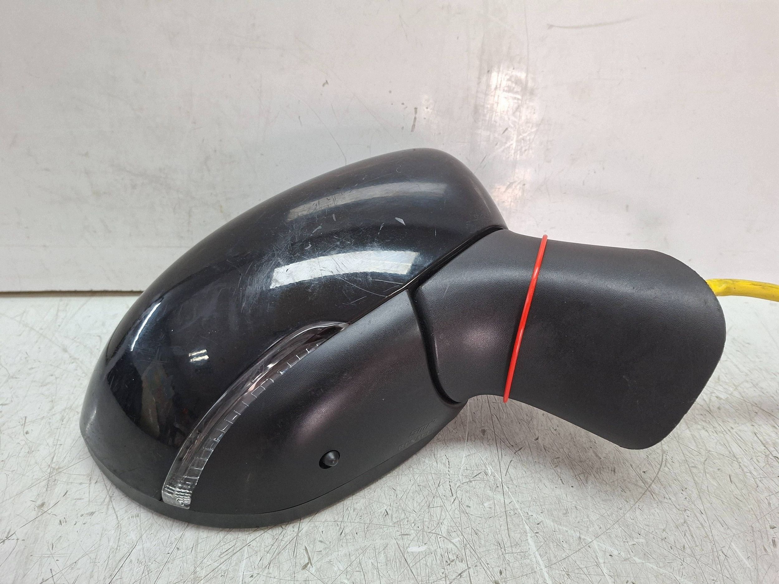 mirror right 12 vertical RENAULT CAPTUR and LIFT 2016