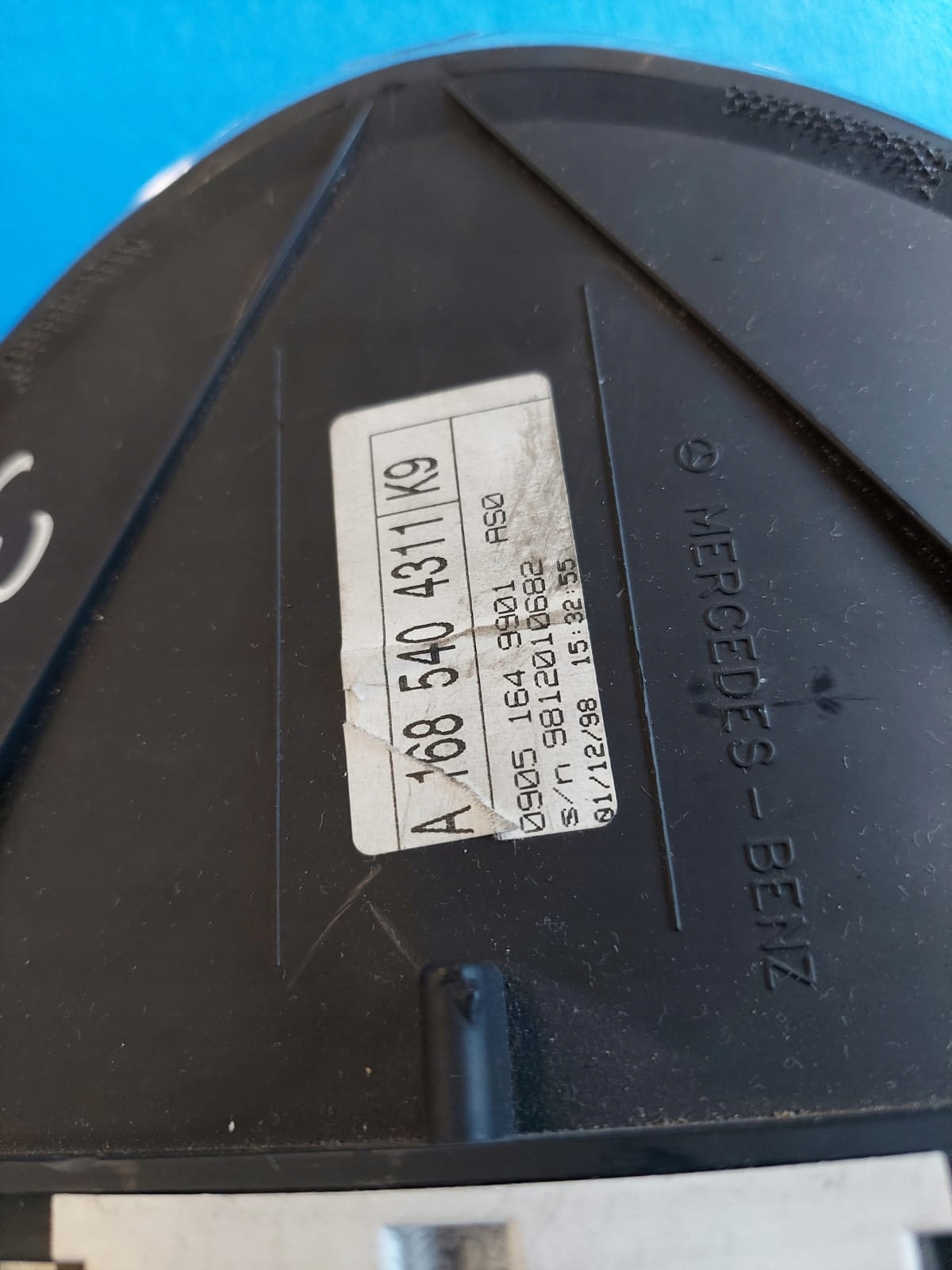 dials clock MERCEDES A-KLASA A1685404311