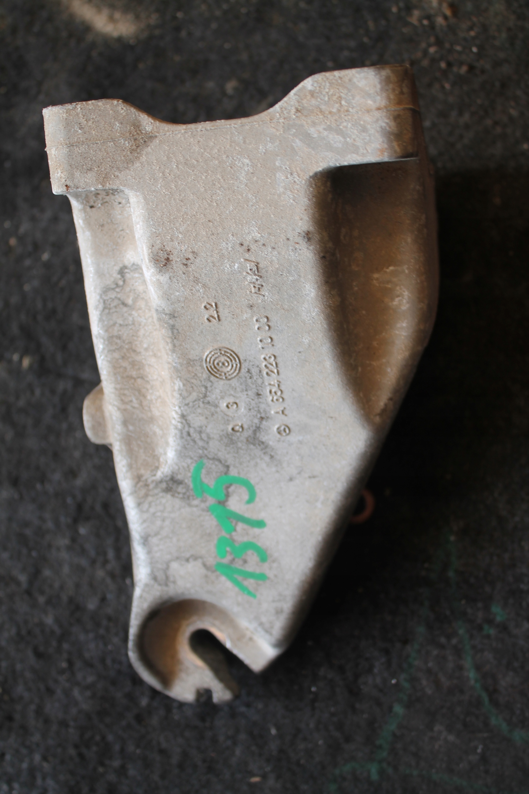 1315. holder engine mount MERCEDES A6542231000
