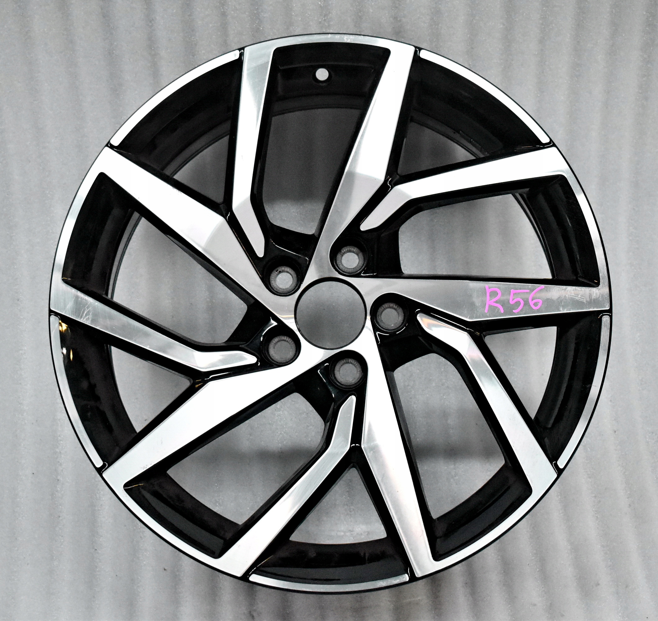 VOLVO S60 S90 V60 V90 8x18 Et42 R-ДИЗАЙН 31471311