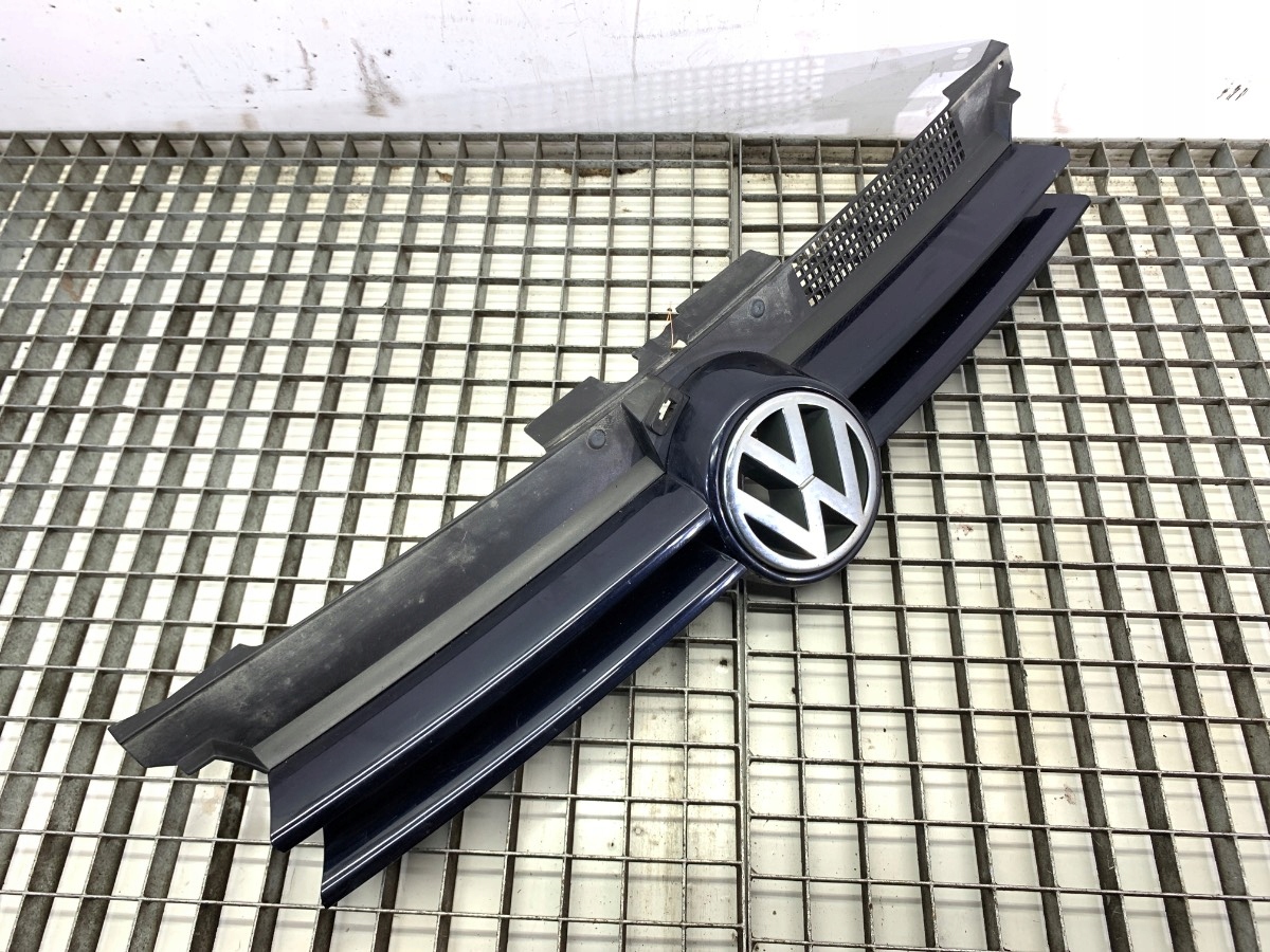 решетка радиатора vw Golf IV 97-08 хэтчбек