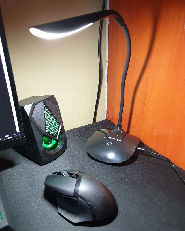 Lampka biurkowa USB LED do komputera LAPTOPA pc Liczba punktów światła więcej niż 12