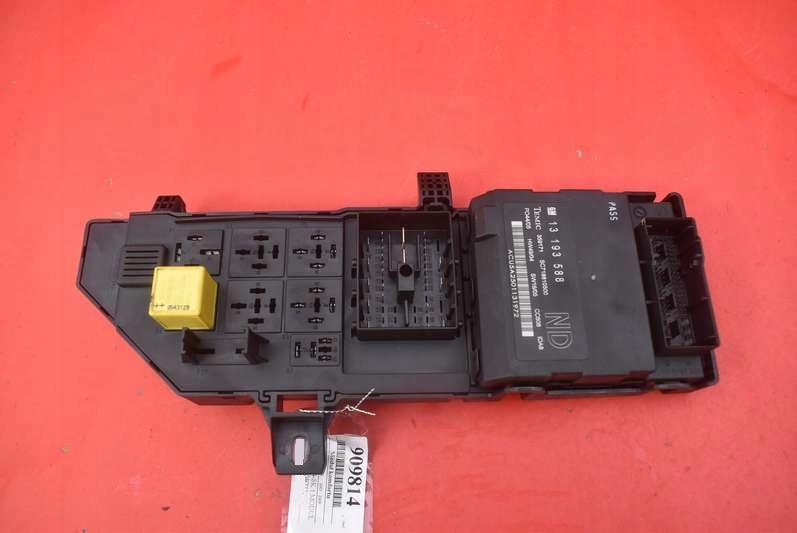 Unité commande confort 13223679 OPEL VECTRA C 1.9 CDTI 150 KM 05-09