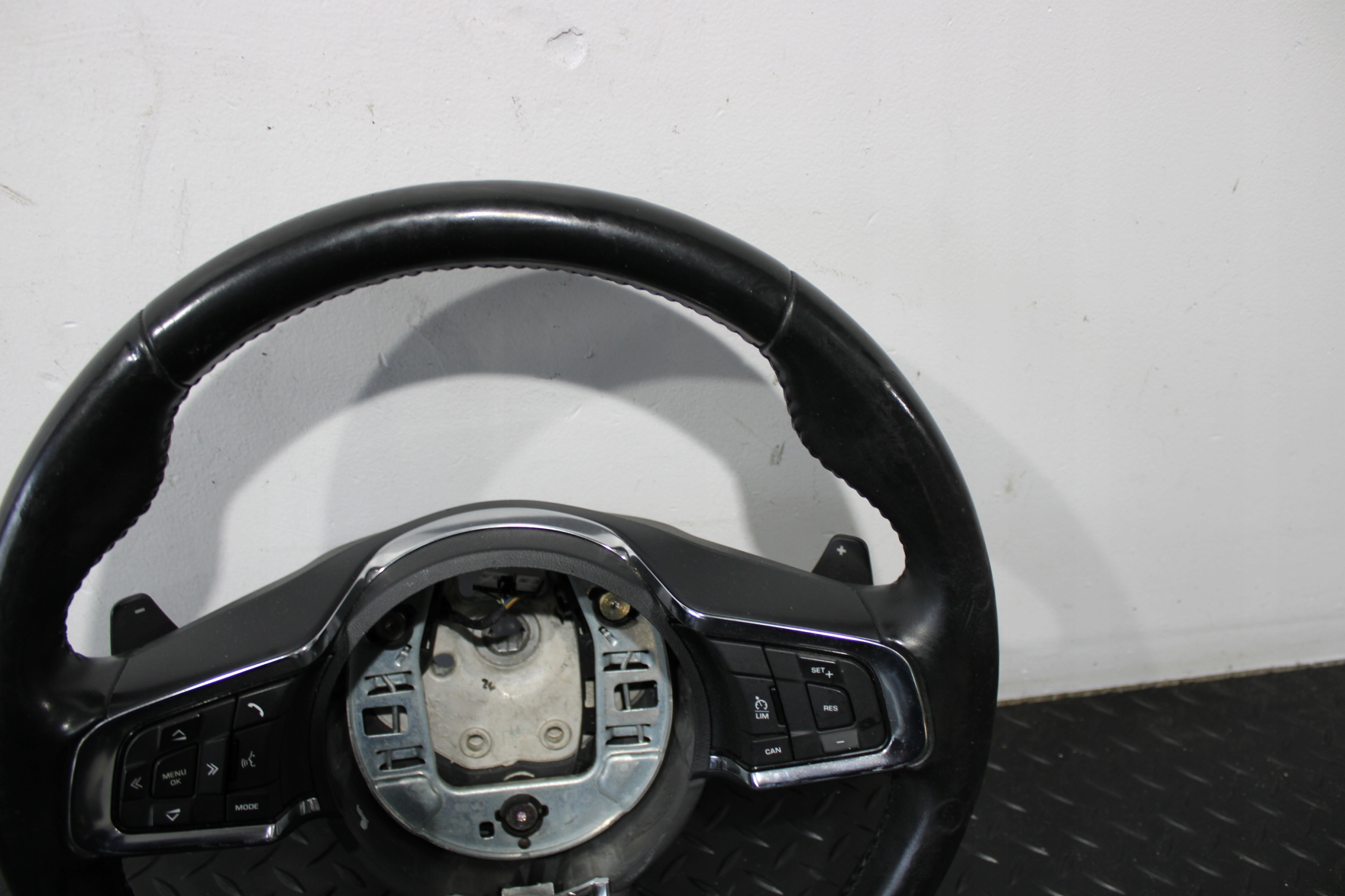 steering wheel, MULTIFUNKCJA with shifting JAGUAR F-PACE X761 R-SPORT
