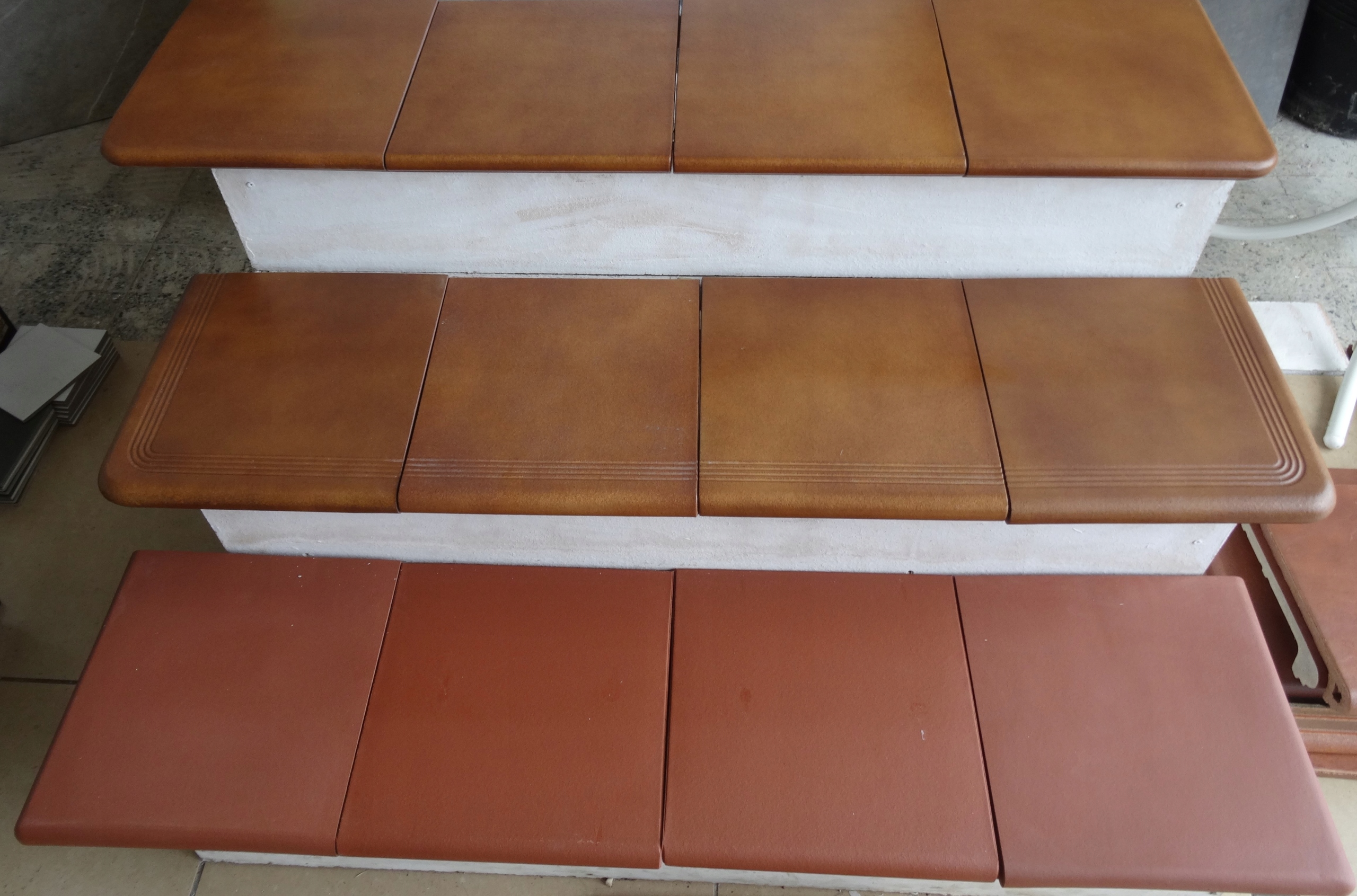 SCHODY ZEWNĘTRZNE Z ROWKAMI STOPNICE OD RĘKI BRĄZ KLINKIER HISZPAŃSKI BIZ Przeznaczenie garaż kuchnia łazienka piwnica przedpokój taras/balkon inne